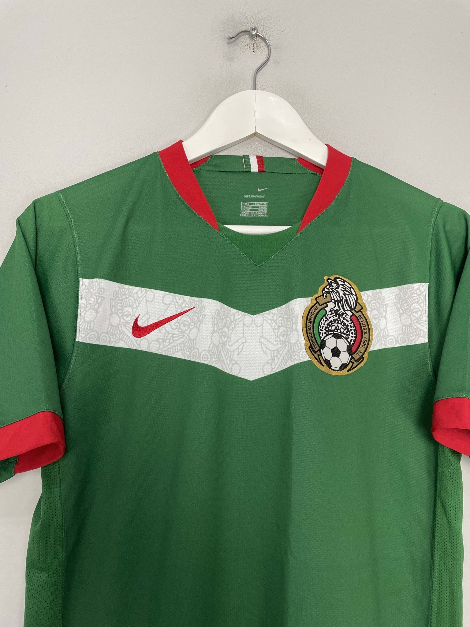 Shop 2006/07 MEXICO HOME SHIRT (S) NIKE, classic football shirts, vintage football shirts & retro soccer jerseys at Cult Kits