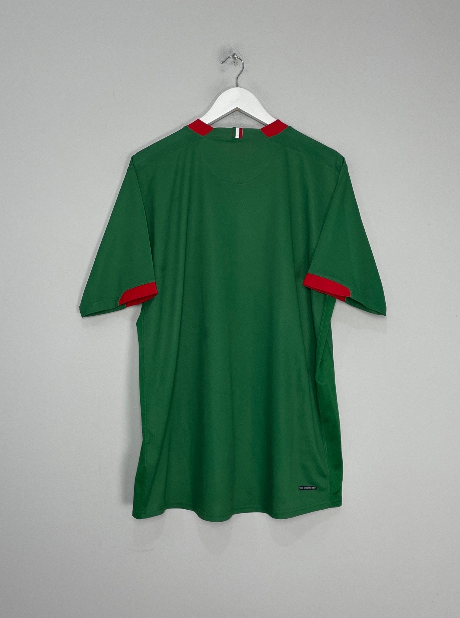 Shop 2006/07 MEXICO HOME SHIRT (XL) NIKE, classic football shirts, vintage football shirts & retro soccer jerseys at Cult Kits