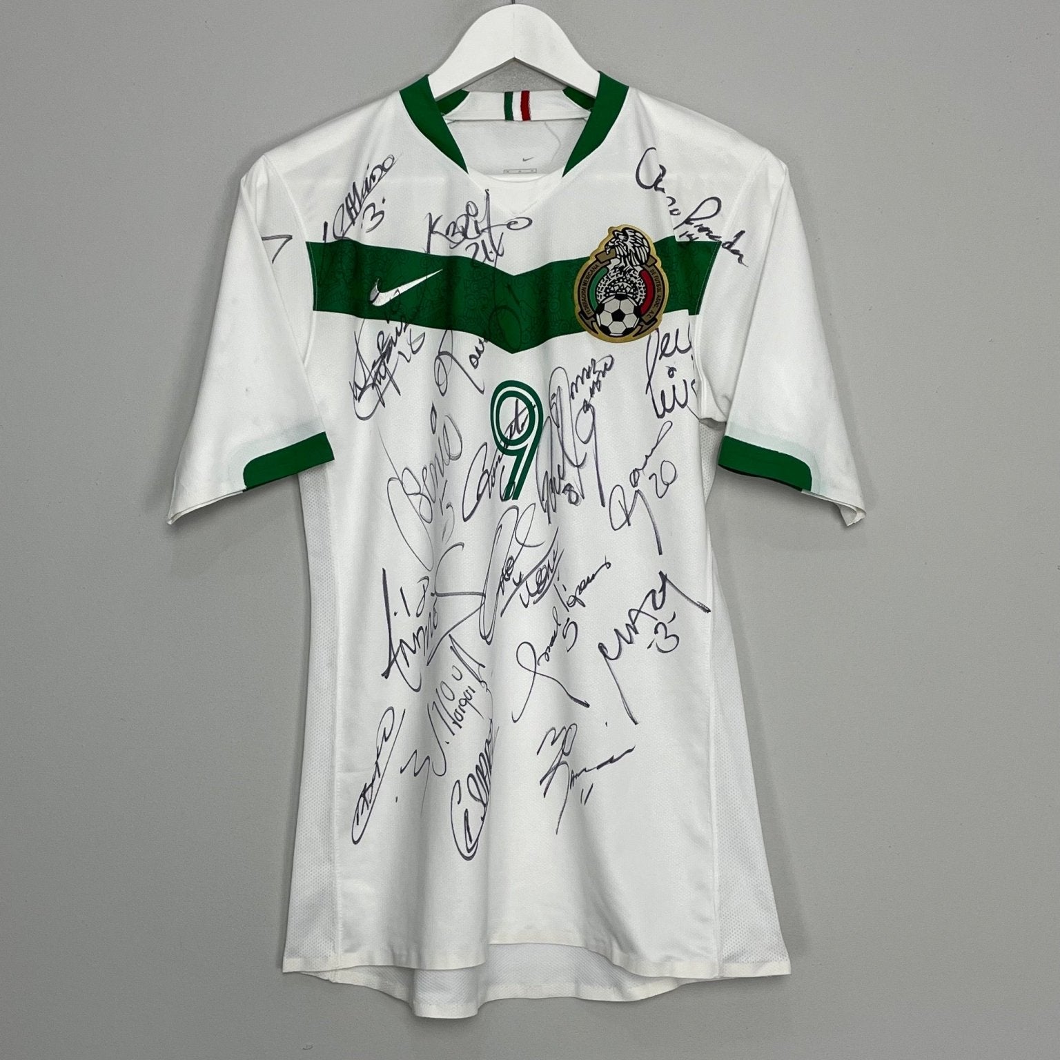 Shop 2006/07 MEXICO O.BRAVO #9 *PLAYER ISSUE + SQUAD SIGNED* AWAY SHIRT (M) NIKE, classic football shirts, vintage football shirts & retro soccer jerseys at Cult Kits