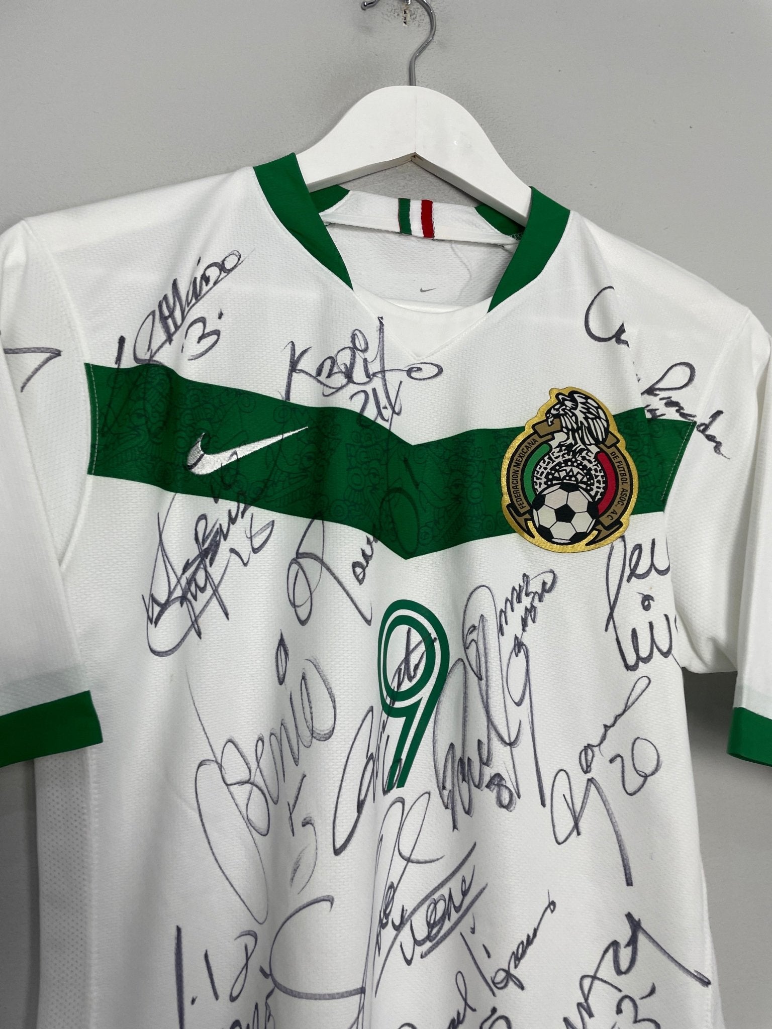 Shop 2006/07 MEXICO O.BRAVO #9 *PLAYER ISSUE + SQUAD SIGNED* AWAY SHIRT (M) NIKE, classic football shirts, vintage football shirts & retro soccer jerseys at Cult Kits
