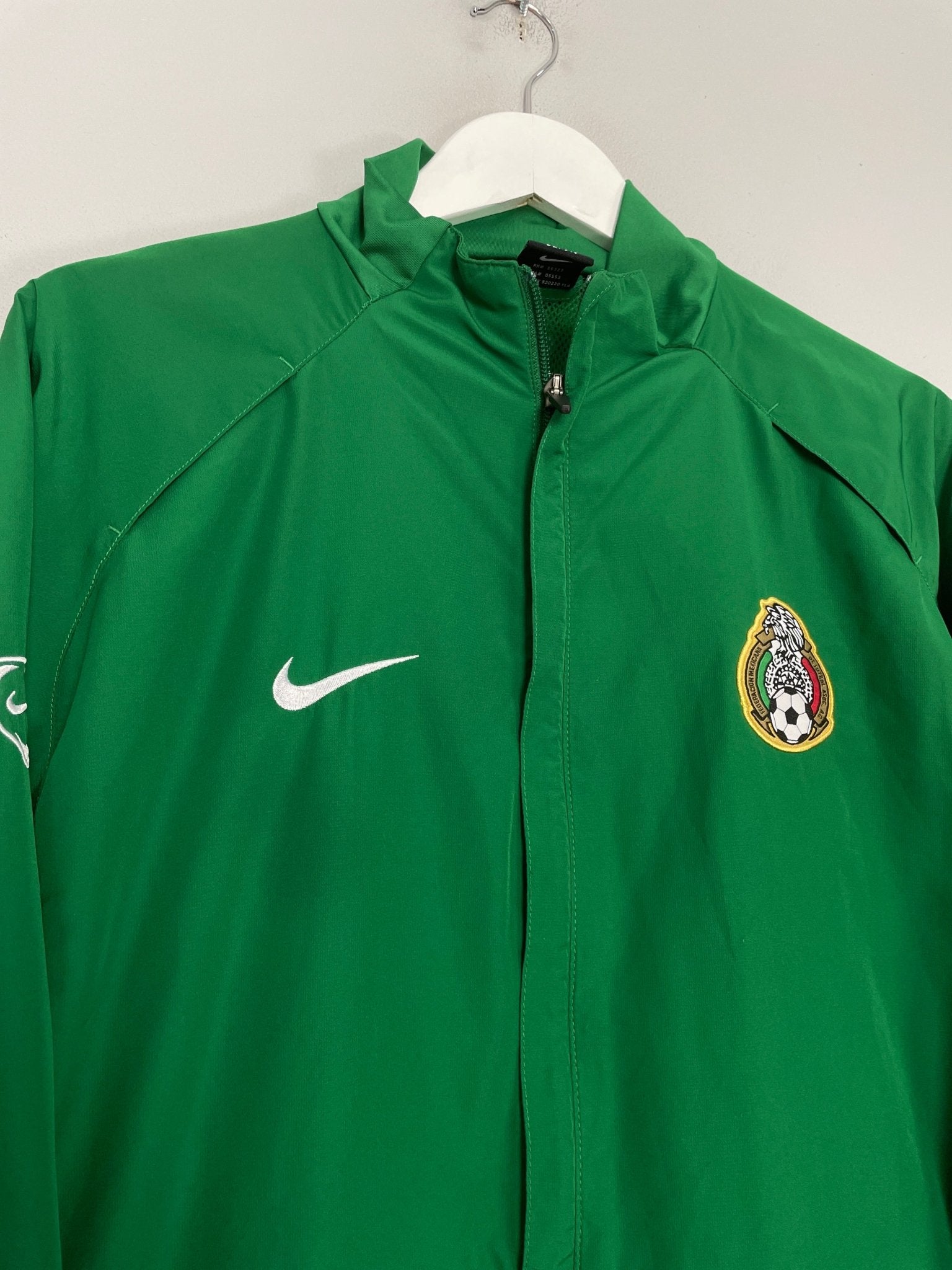 Shop 2006/07 MEXICO TRAINING JACKET (L) NIKE, classic football shirts, vintage football shirts & retro soccer jerseys at Cult Kits