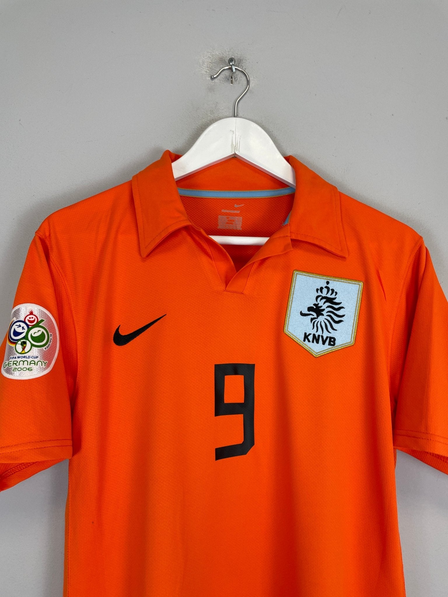 Shop 2006/07 NETHERLANDS V.NISTELROOY #9 HOME SHIRT (M) NIKE, classic football shirts, vintage football shirts & retro soccer jerseys at Cult Kits