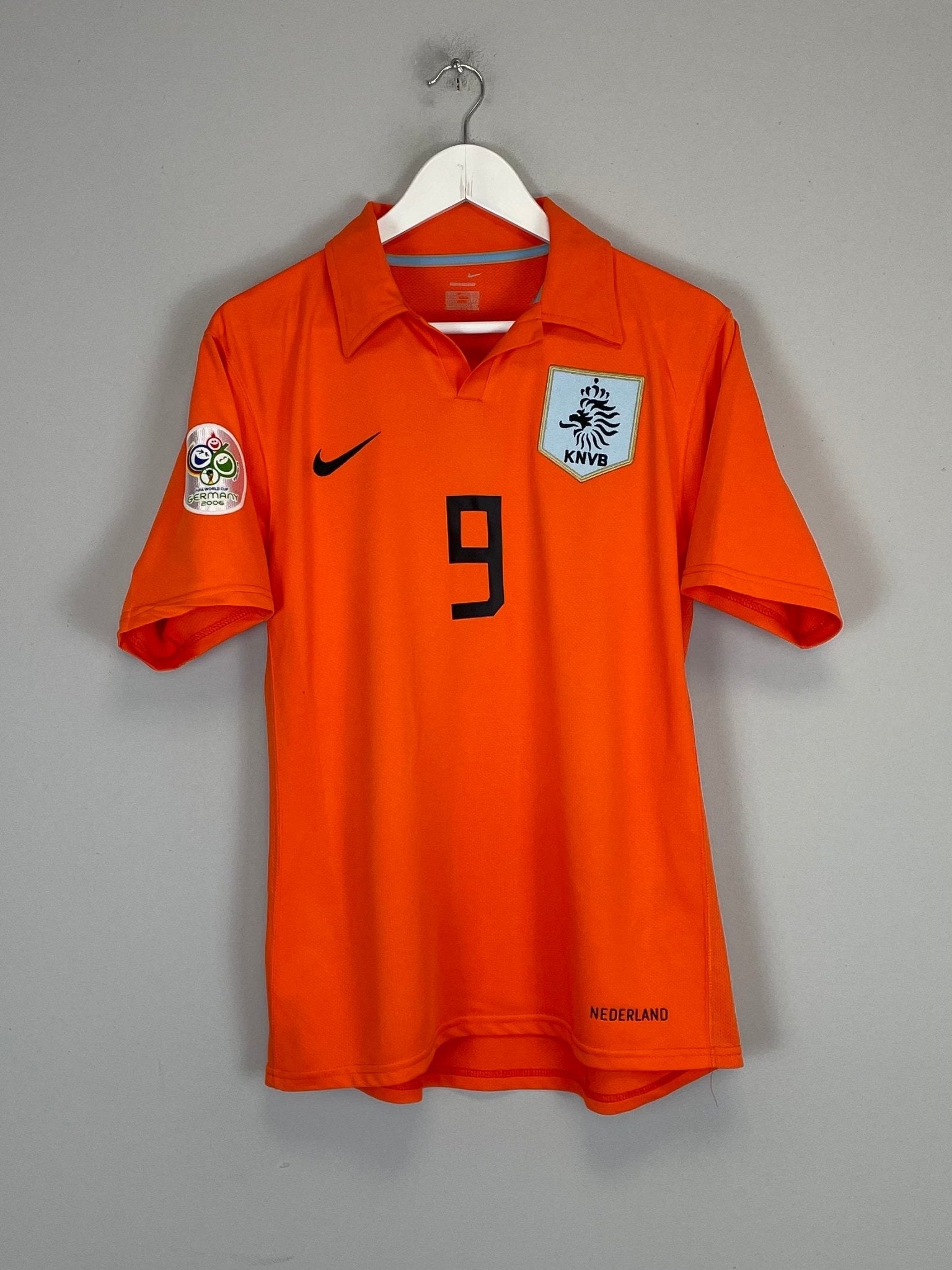 Shop 2006/07 NETHERLANDS V.NISTELROOY #9 HOME SHIRT (M) NIKE, classic football shirts, vintage football shirts & retro soccer jerseys at Cult Kits