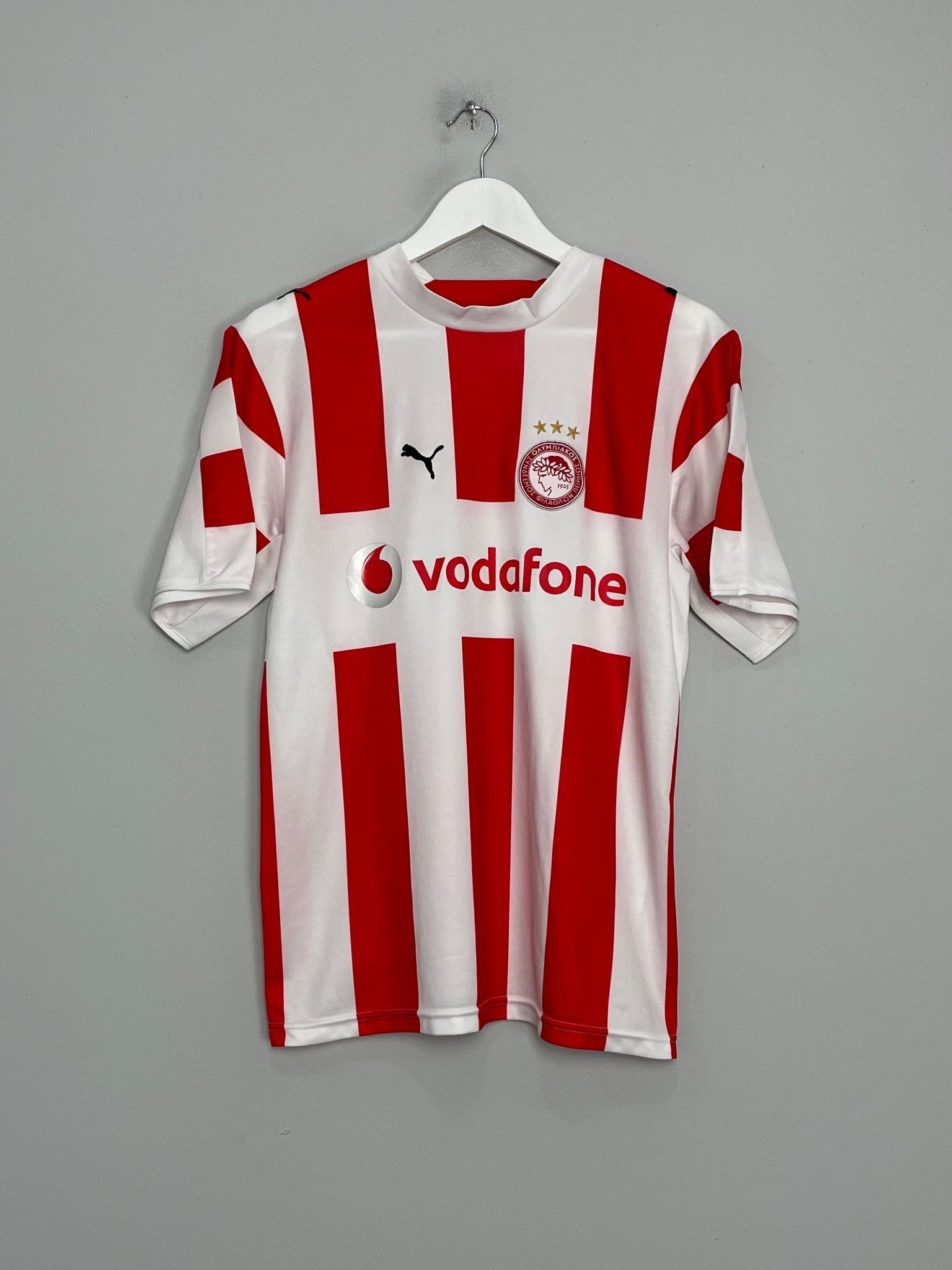 Shop 2006/07 OLYMPIAKOS CASTILLO #7 HOME SHIRT (S) PUMA, classic football shirts, vintage football shirts & retro soccer jerseys at Cult Kits