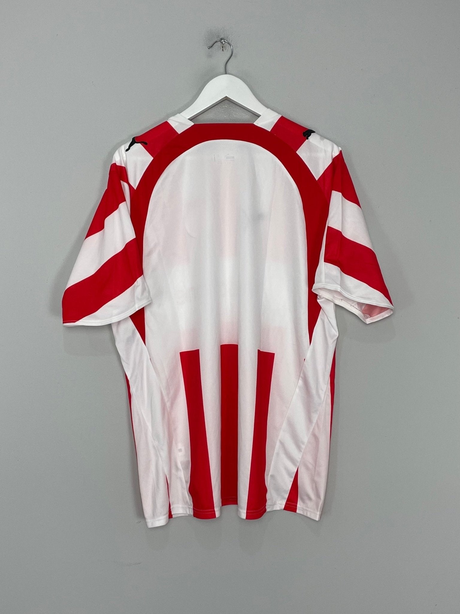Shop 2006/07 OLYMPIAKOS HOME SHIRT (XL) PUMA, classic football shirts, vintage football shirts & retro soccer jerseys at Cult Kits