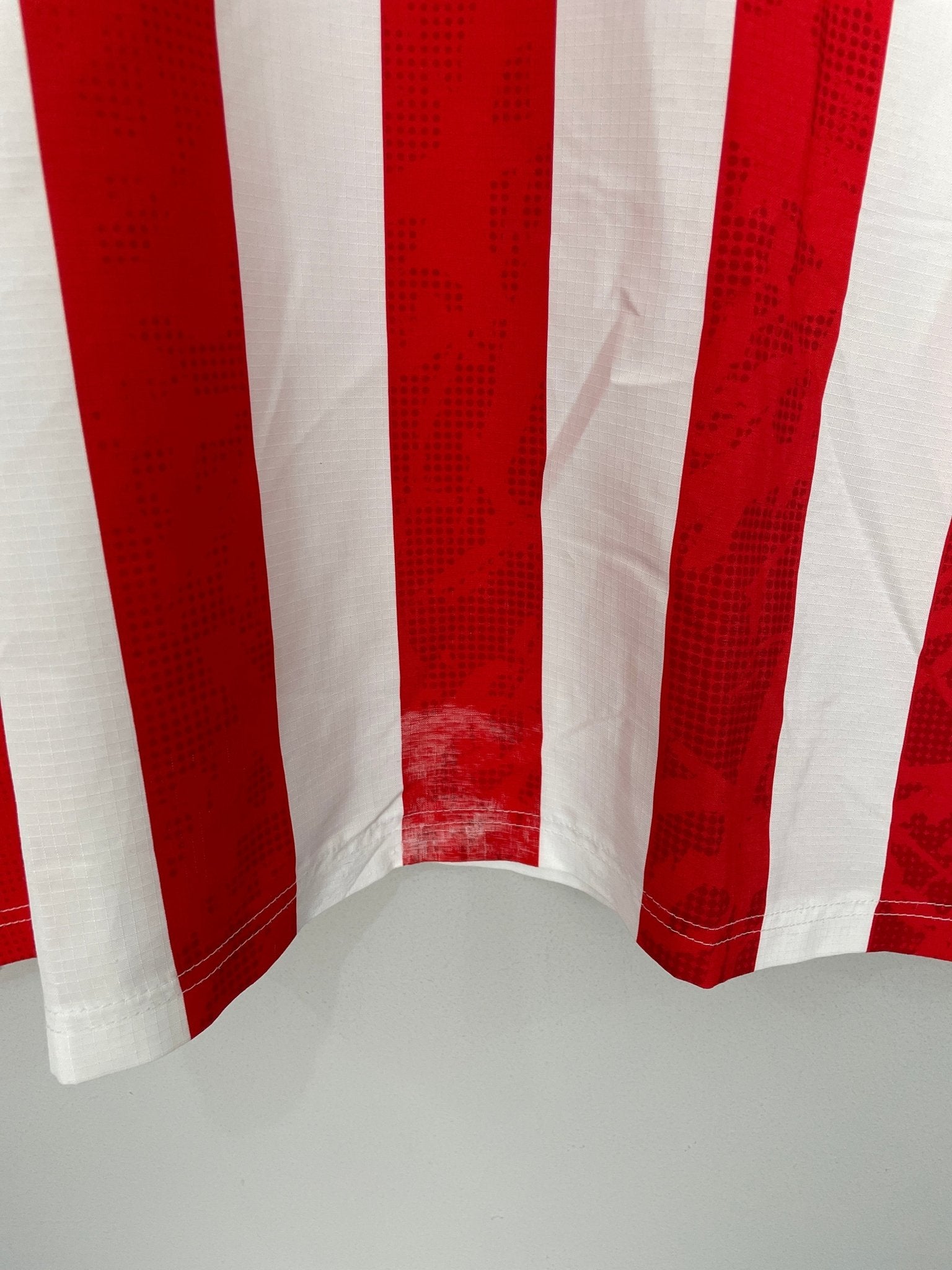 Shop 2006/07 PARAGUAY S.CABANAS #7 HOME SHIRT (L) PUMA, classic football shirts, vintage football shirts & retro soccer jerseys at Cult Kits
