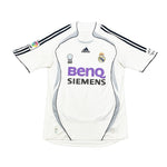 Buy 2006/07 Real Madrid Beckham 23 Home Shirt (M) Adidas ~ Free worldwide shipping ~ Authentic Vintage Football Shirts from Cult Kits