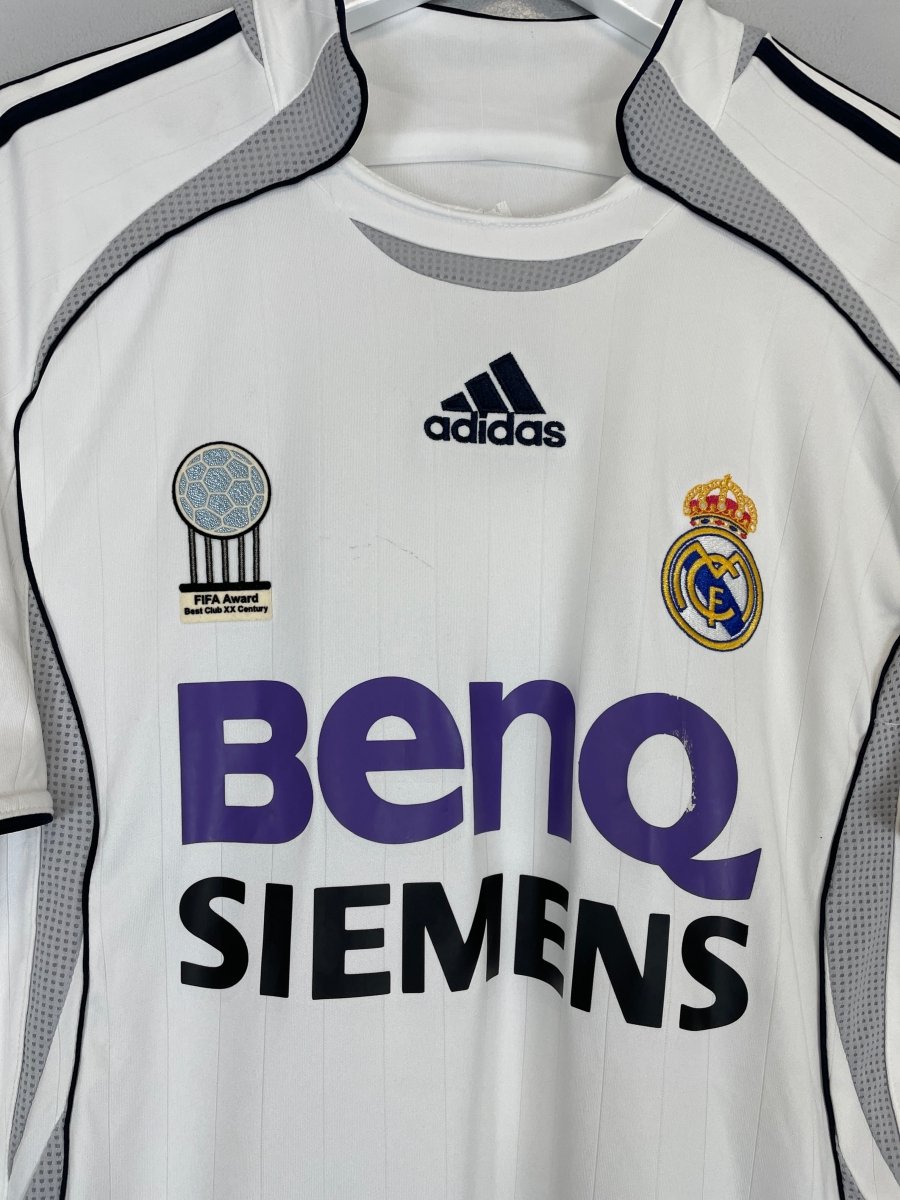 2006/07 REAL MADRID R.CARLOS 3 HOME SHIRT (S) ADIDAS - Cult Kits - Small - Buy Vintage Football Shirts, Authentic Retro Football Shirts For Sale, Classic Football Shirts & Soccer Jersey