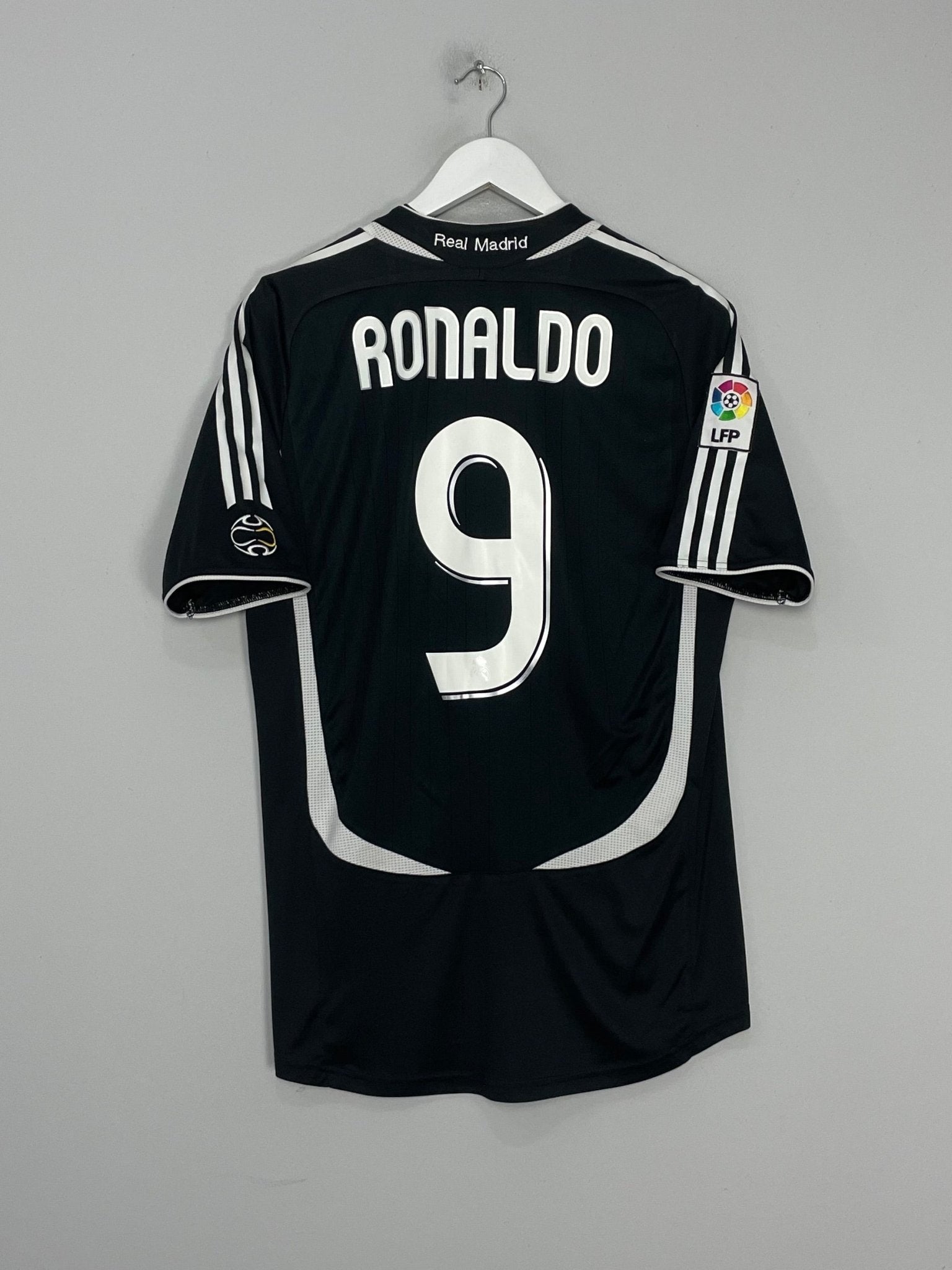 Shop 2006/07 REAL MADRID RONALDO #9 AWAY SHIRT (M) ADIDAS, classic football shirts, vintage football shirts & retro soccer jerseys at Cult Kits