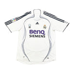 Buy 2006/07 Real Madrid Ronaldo 9 Home Shirt (L) Adidas ~ Free worldwide shipping ~ Authentic Vintage Football Shirts from Cult Kits