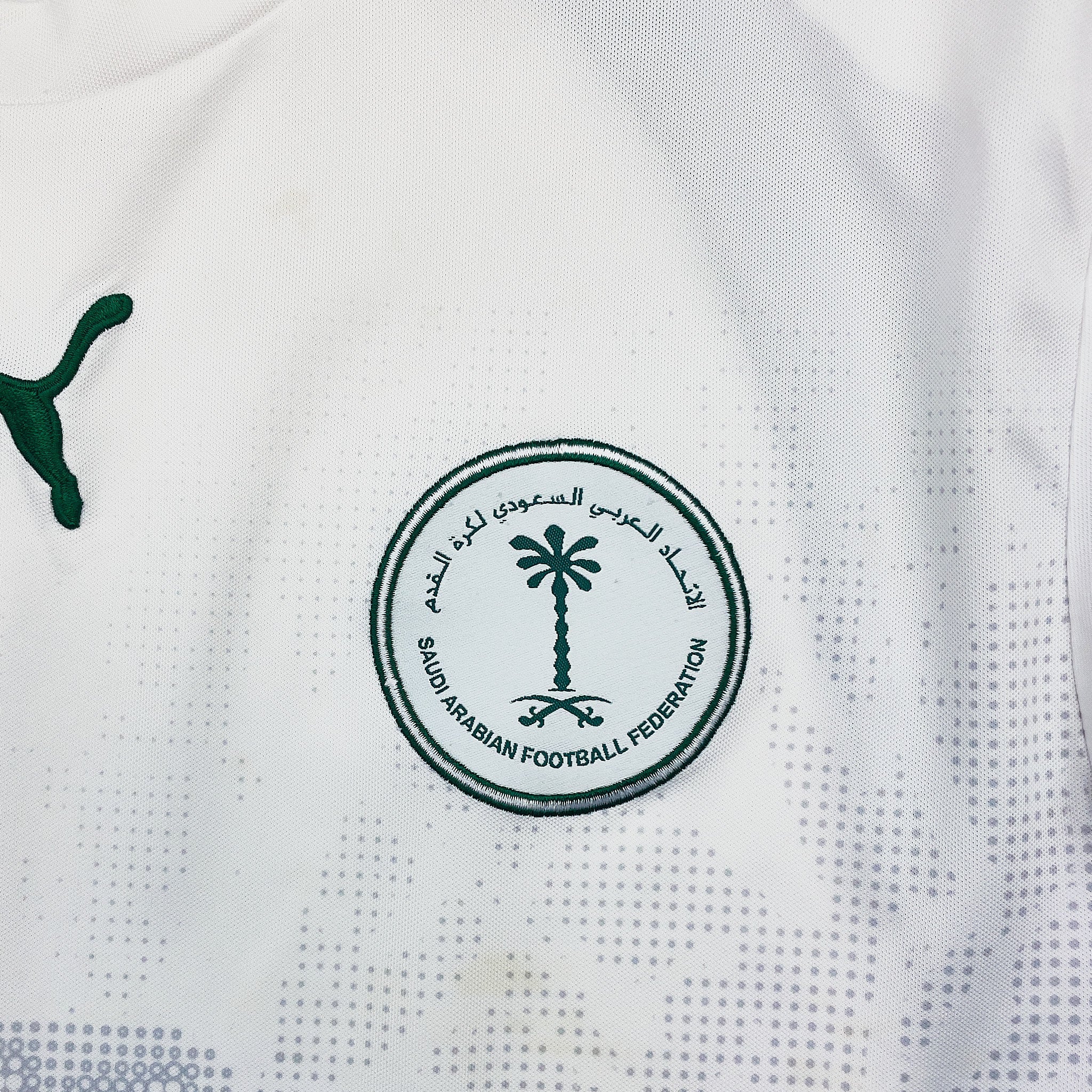 Buy 2006/07 Saudi Arabia Home Shirt (M) Puma ~ Free worldwide shipping available ~ Authentic Vintage Football Shirts from Cult Kits