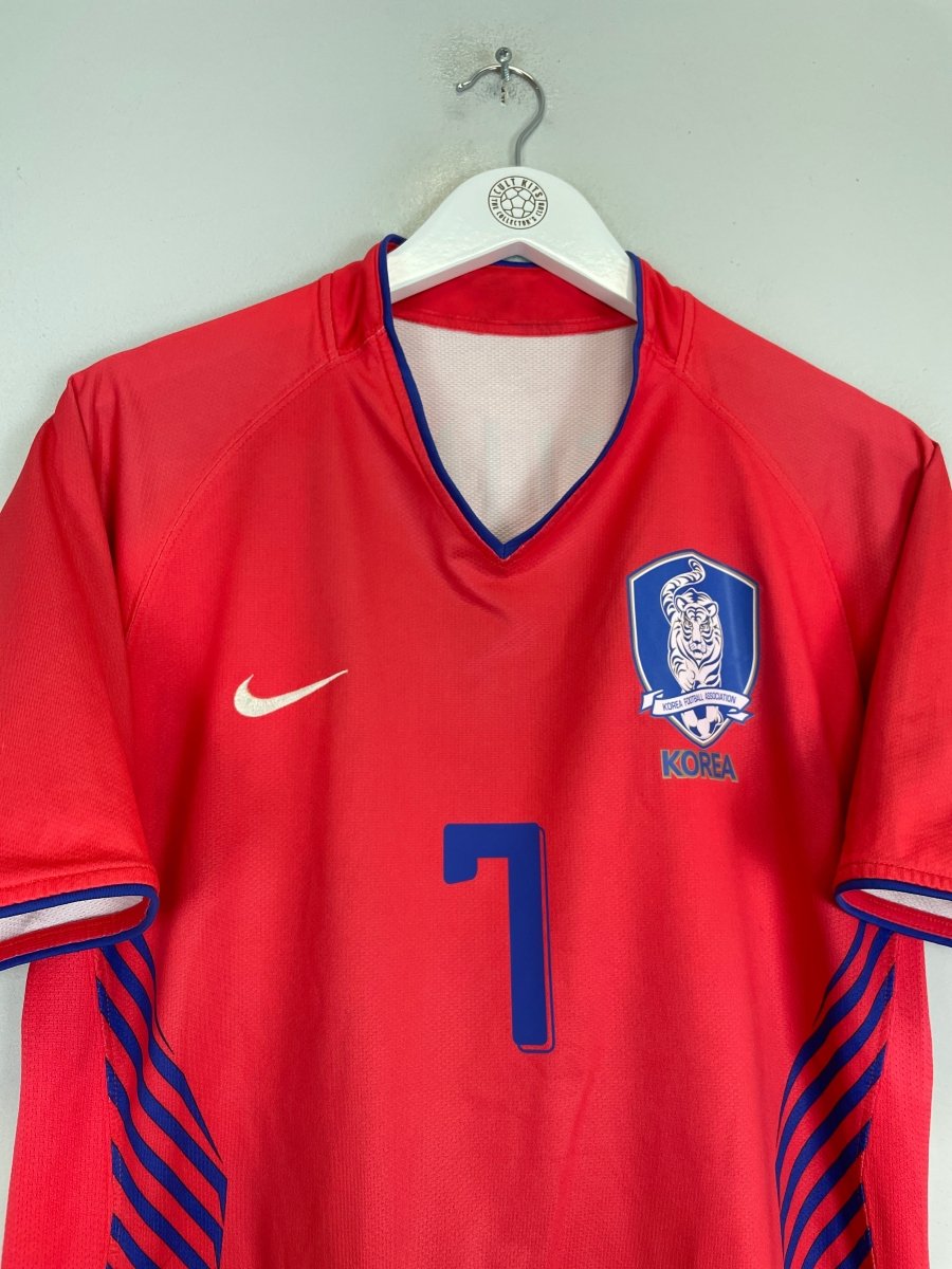 2006/07 SOUTH KOREA JI SUNG 7 HOME SHIRT (M) NIKE - Cult Kits - Medium - Buy Vintage Football Shirts, Authentic Retro Football Shirts For Sale, Classic Football Shirts & Soccer Jersey