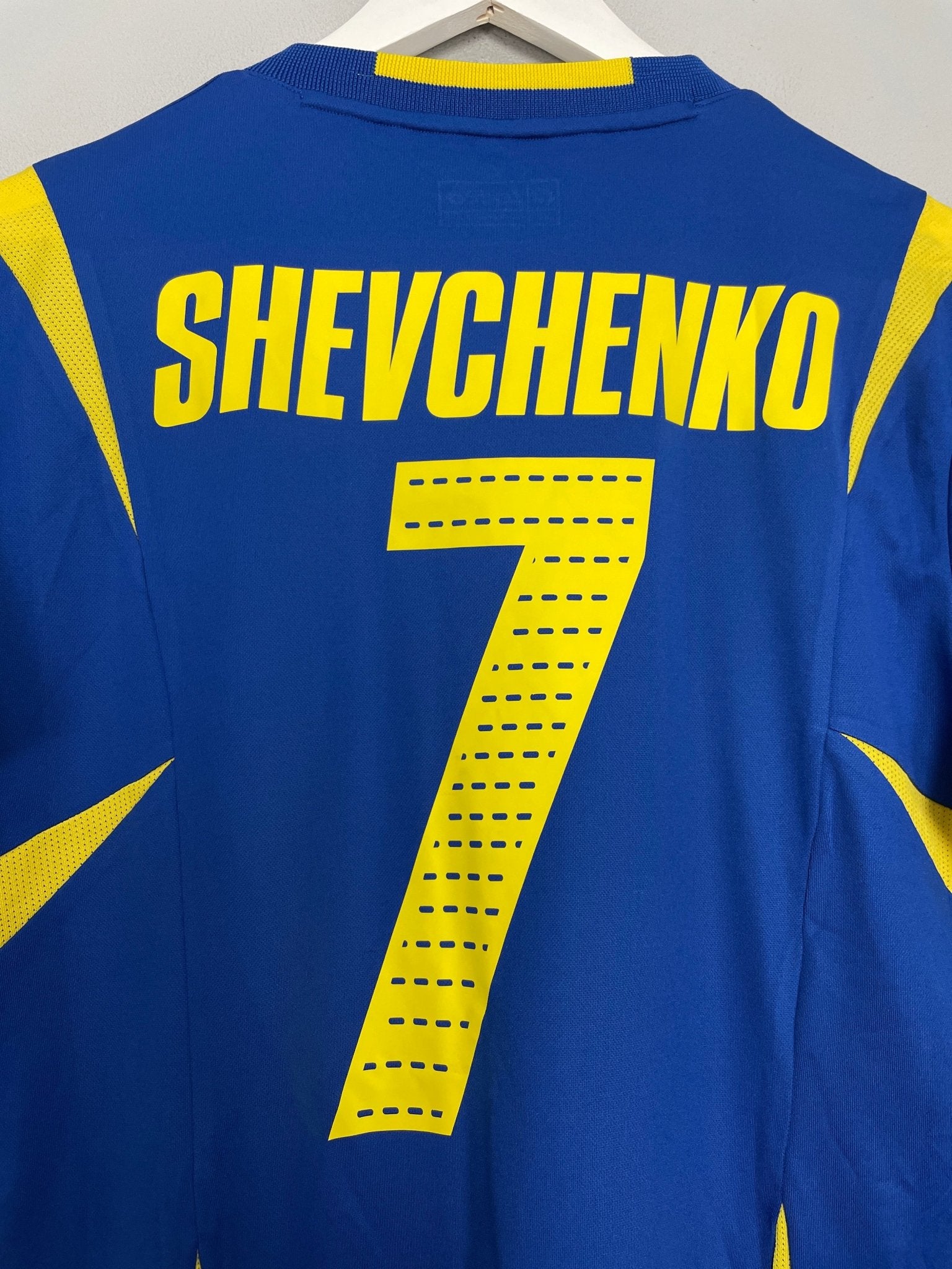Shop 2006/07 UKRAINE SHEVCHENKO #7 AWAY SHIRT (XL) LOTTO, classic football shirts, vintage football shirts & retro soccer jerseys at Cult Kits