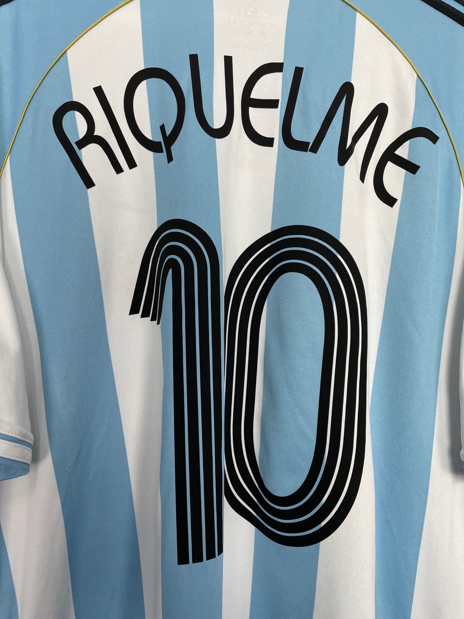 Shop 2006/08 ARGENTINA RIQUELME #10 HOME SHIRT (XL) ADIDAS, classic football shirts, vintage football shirts & retro soccer jerseys at Cult Kits