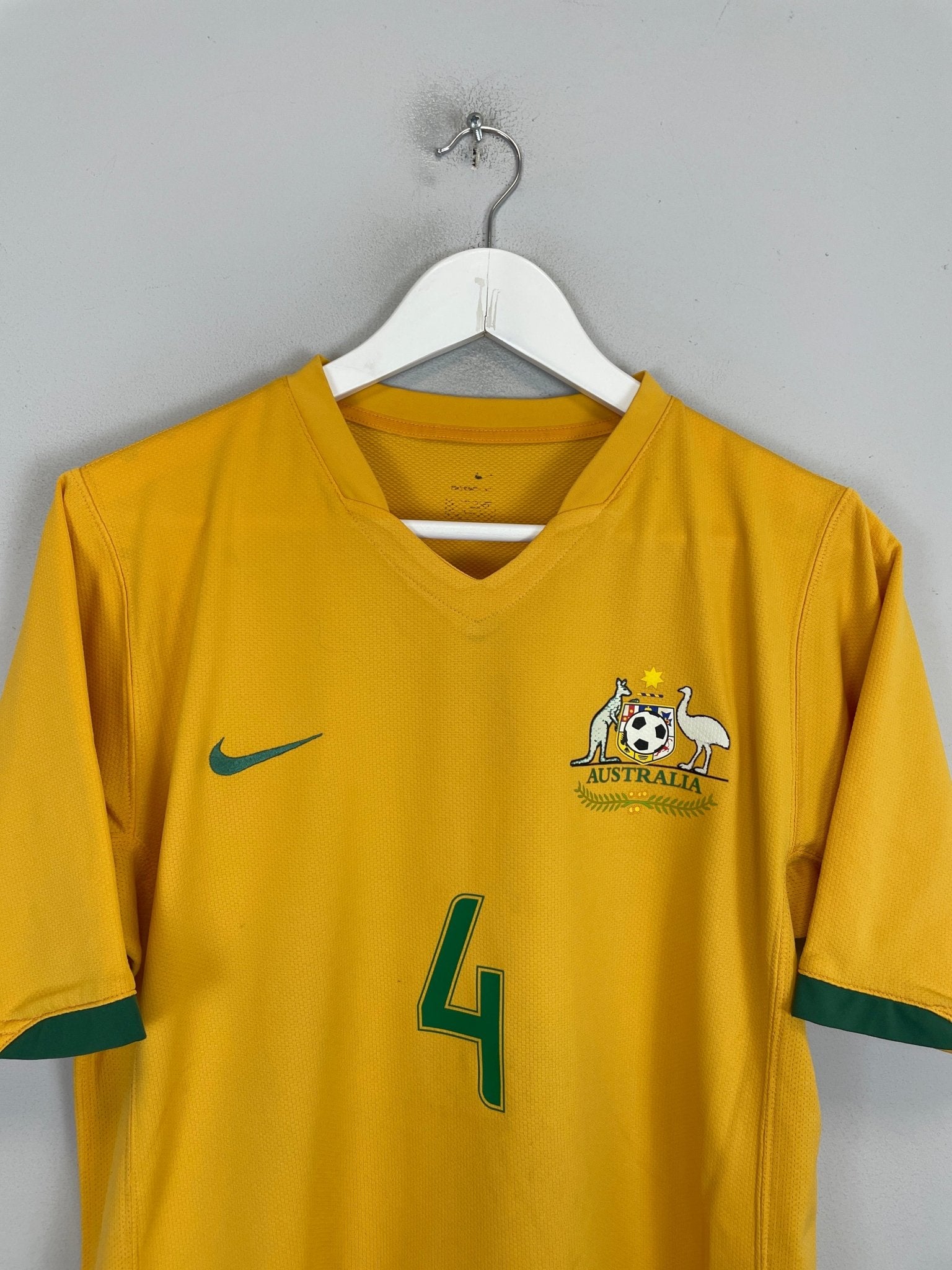 Shop 2006/08 AUSTRALIA CAHILL #4 HOME SHIRT (S) NIKE, classic football shirts, vintage football shirts & retro soccer jerseys at Cult Kits