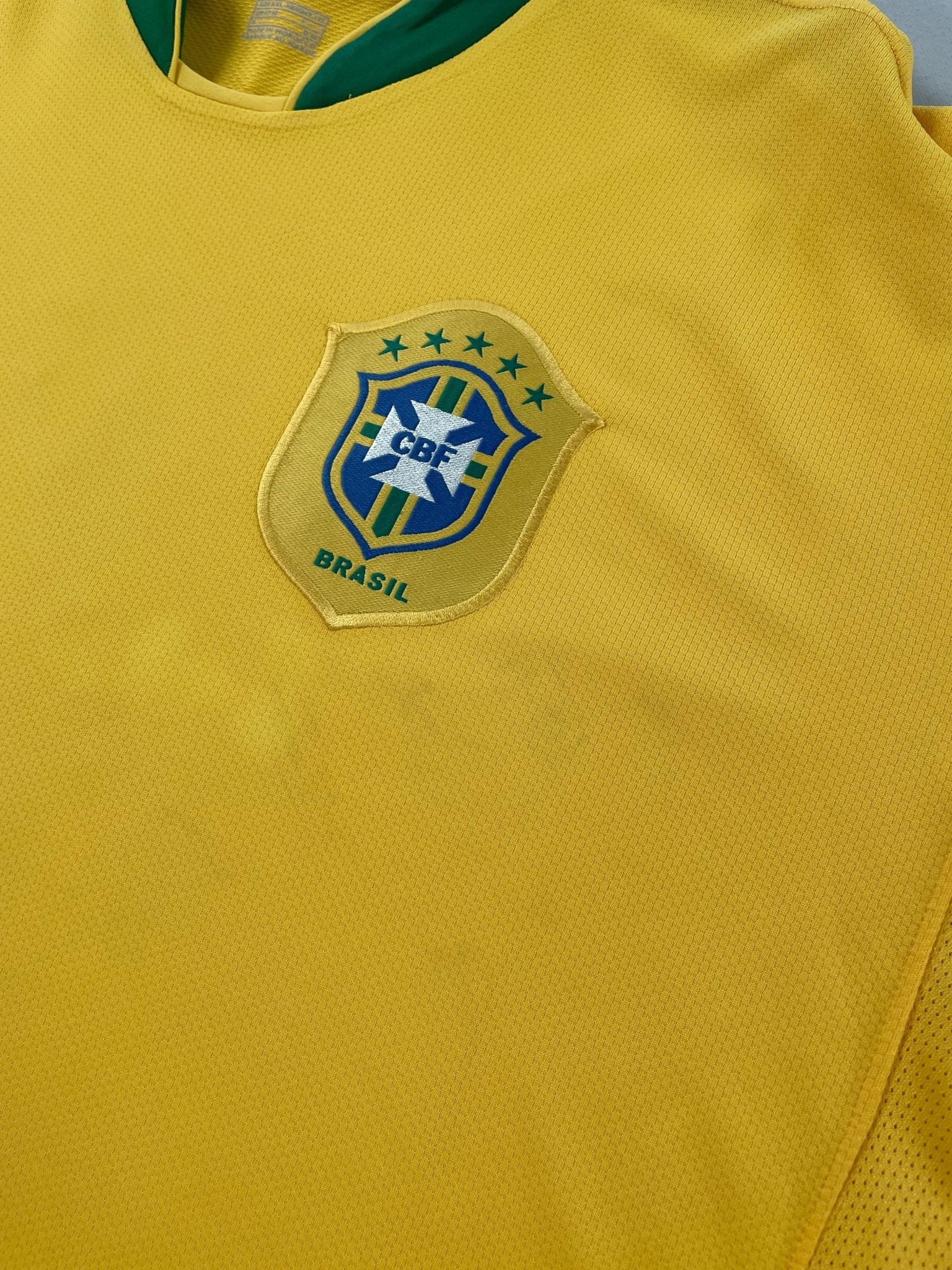 Buy 2006/08 Brazil Cafu 2 Home Shirt (XXL) Nike ~ Free worldwide shipping ~ Authentic Vintage Football Shirts from Cult Kits