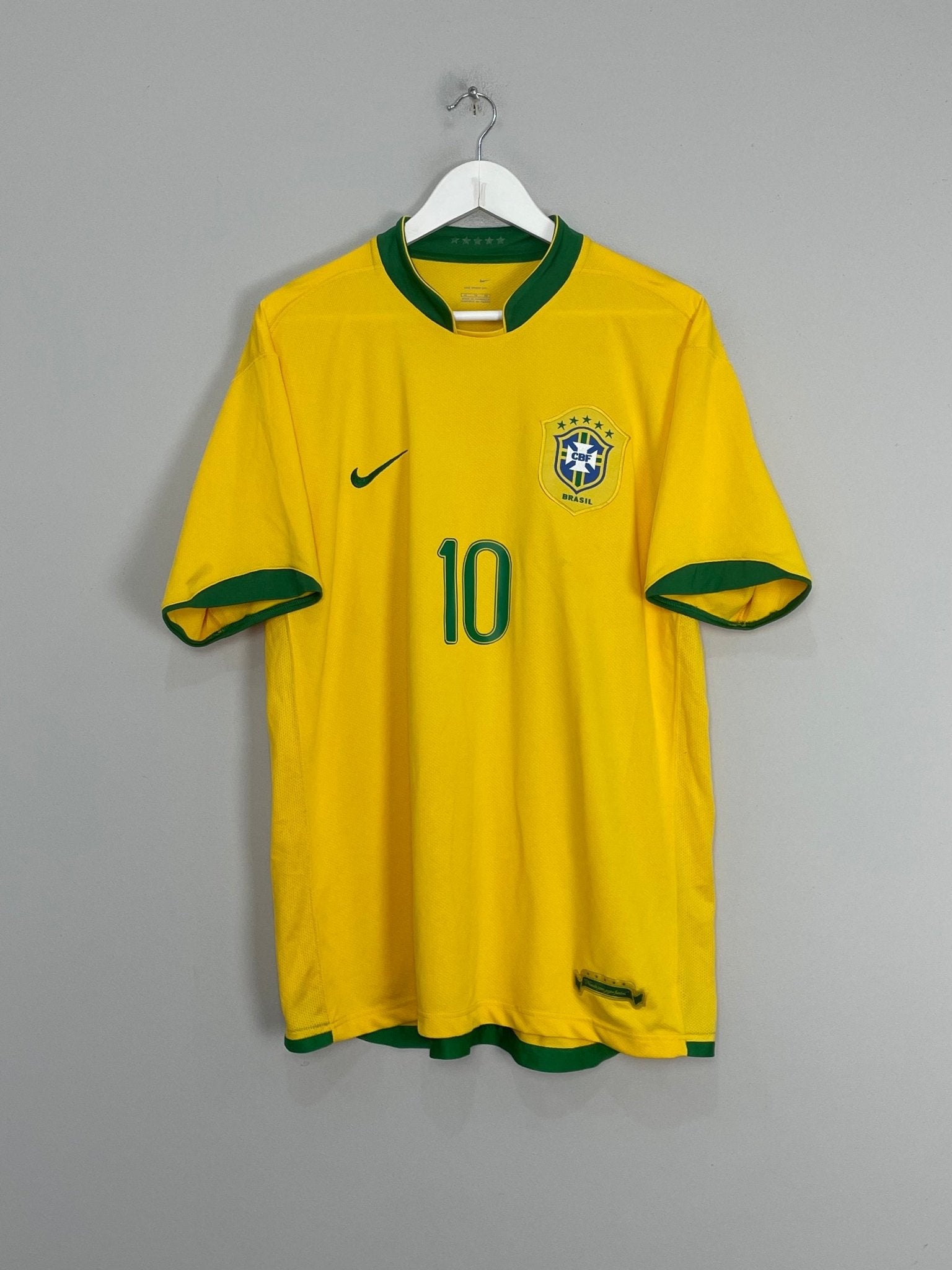 Shop 2006/08 BRAZIL RONALDINHO #10 HOME SHIRT (XL) NIKE, classic football shirts, vintage football shirts & retro soccer jerseys at Cult Kits