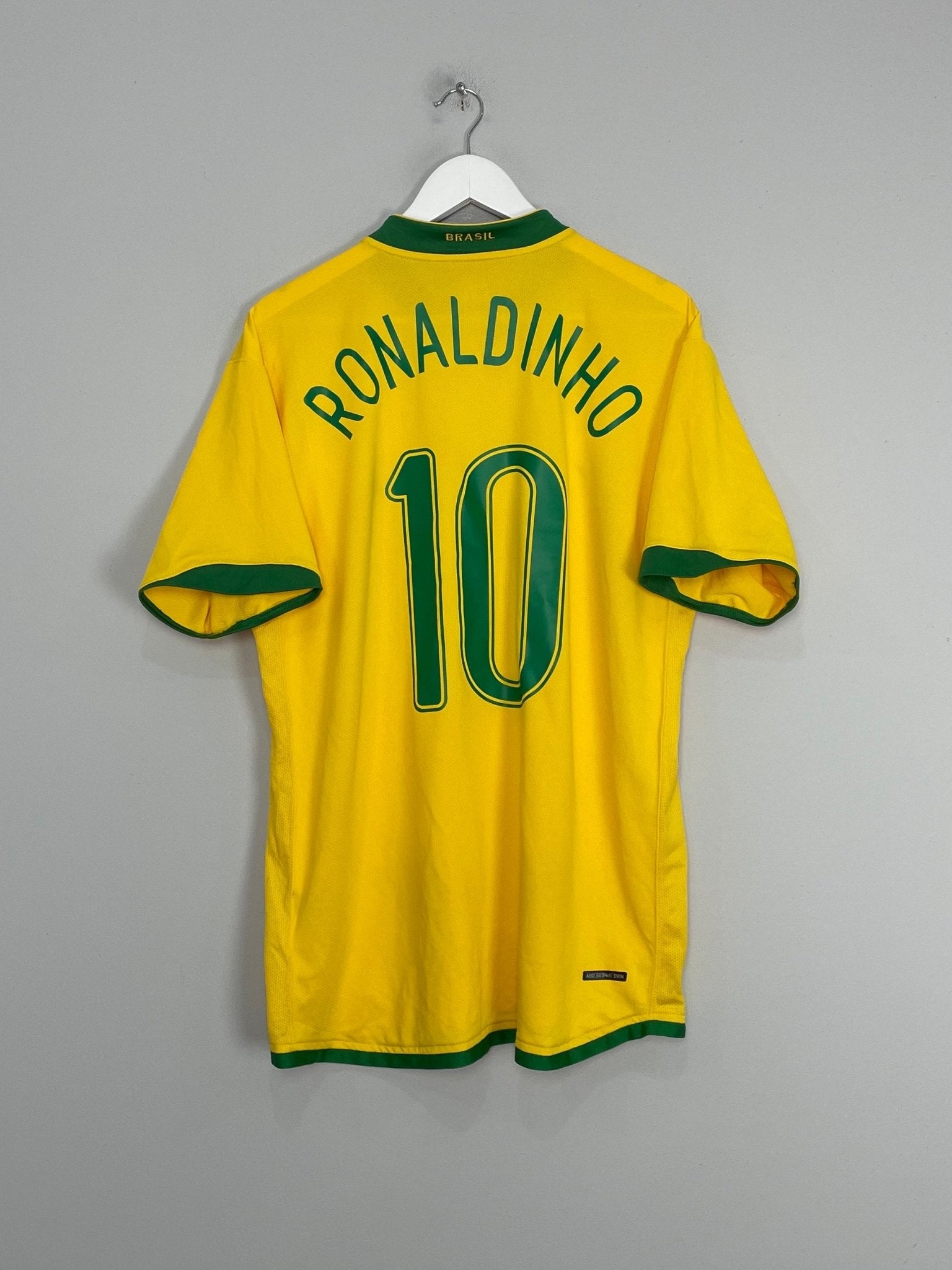 Shop 2006/08 BRAZIL RONALDINHO #10 HOME SHIRT (XL) NIKE, classic football shirts, vintage football shirts & retro soccer jerseys at Cult Kits