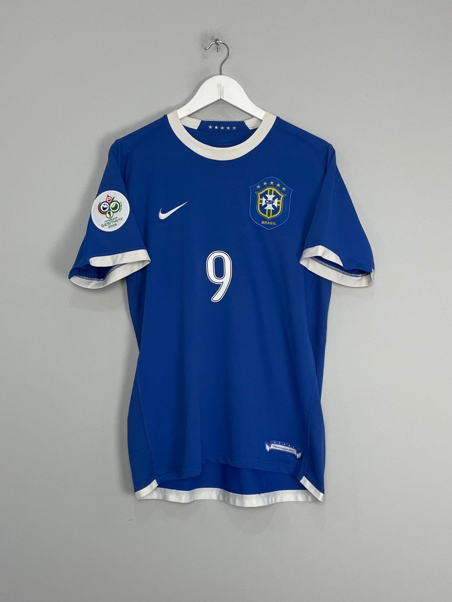 Shop 2006/08 BRAZIL RONALDO #9 AWAY SHIRT (M) NIKE, classic football shirts, vintage football shirts & retro soccer jerseys at Cult Kits