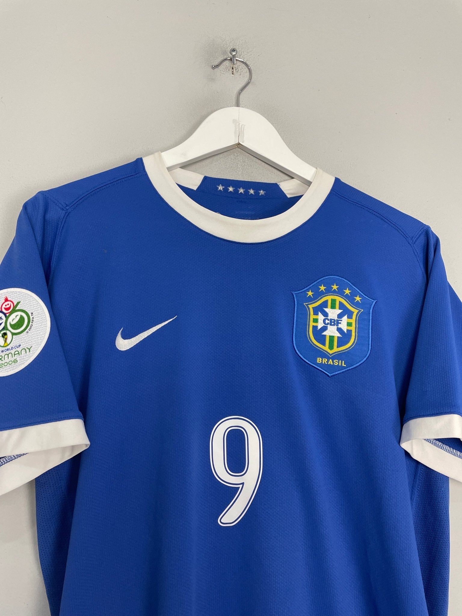 Shop 2006/08 BRAZIL RONALDO #9 AWAY SHIRT (M) NIKE, classic football shirts, vintage football shirts & retro soccer jerseys at Cult Kits