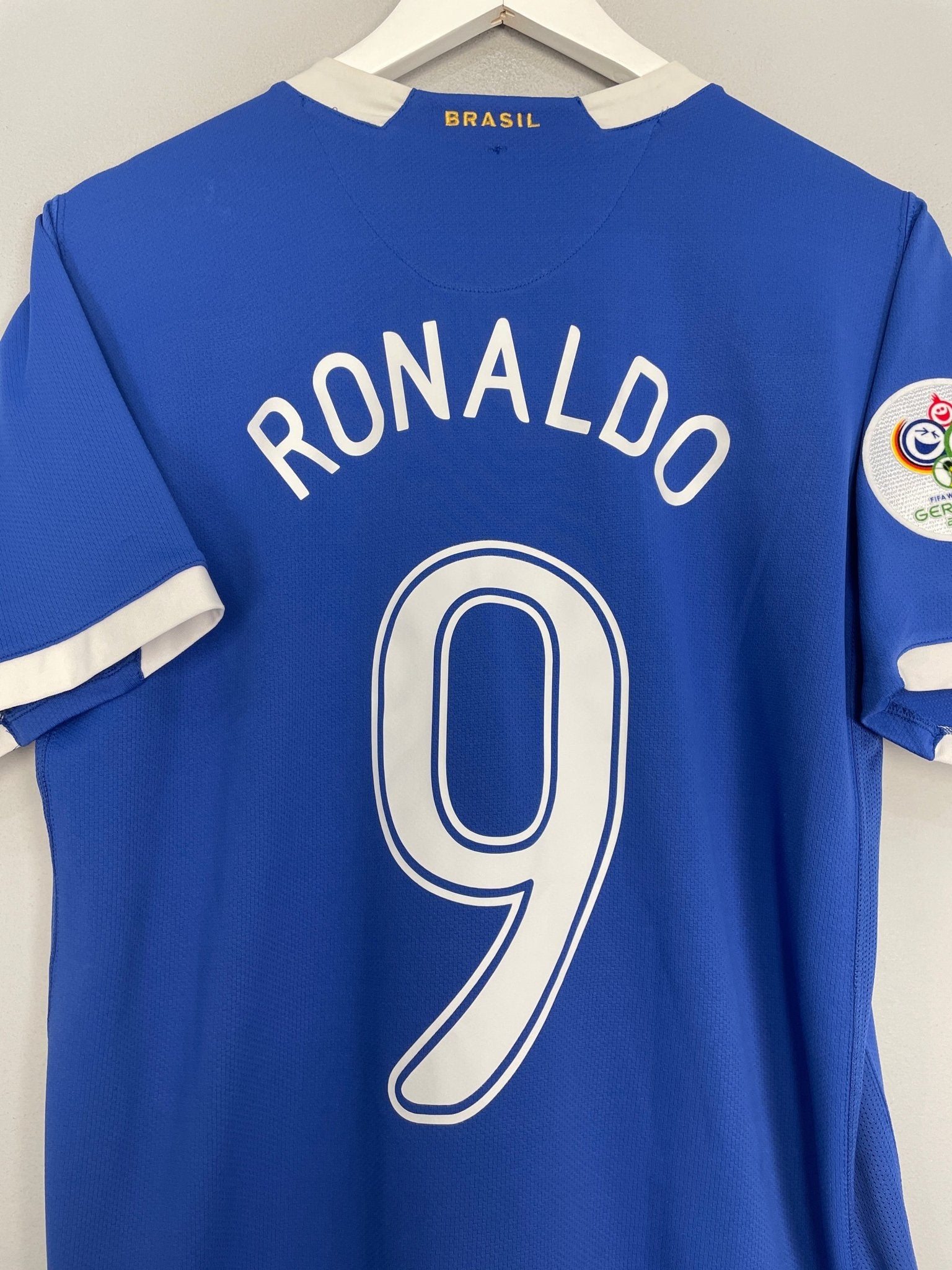 Shop 2006/08 BRAZIL RONALDO #9 AWAY SHIRT (M) NIKE, classic football shirts, vintage football shirts & retro soccer jerseys at Cult Kits
