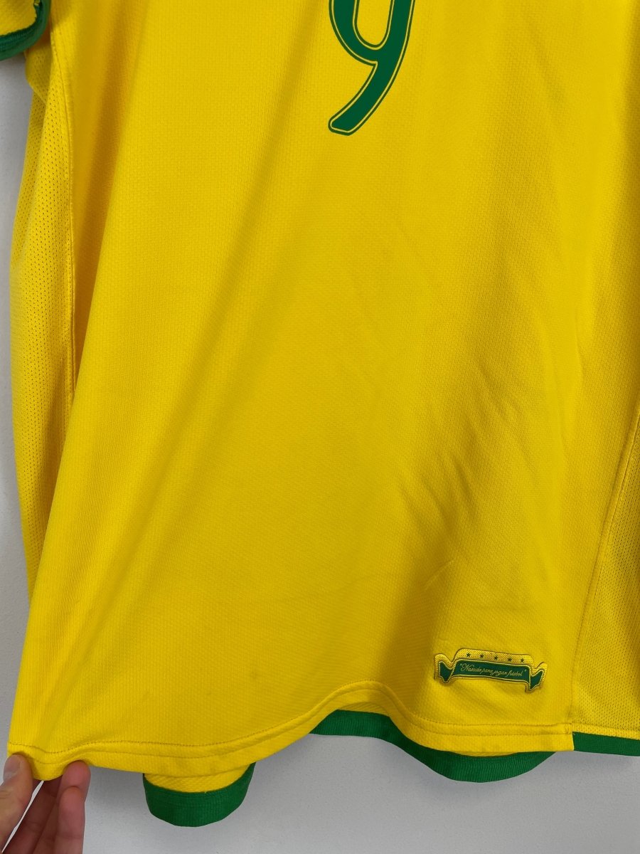 2006/08 BRAZIL RONALDO 9 HOME SHIRT (M) NIKE - Cult Kits - Medium - Buy Vintage Football Shirts, Authentic Retro Football Shirts For Sale, Classic Football Shirts & Soccer Jersey