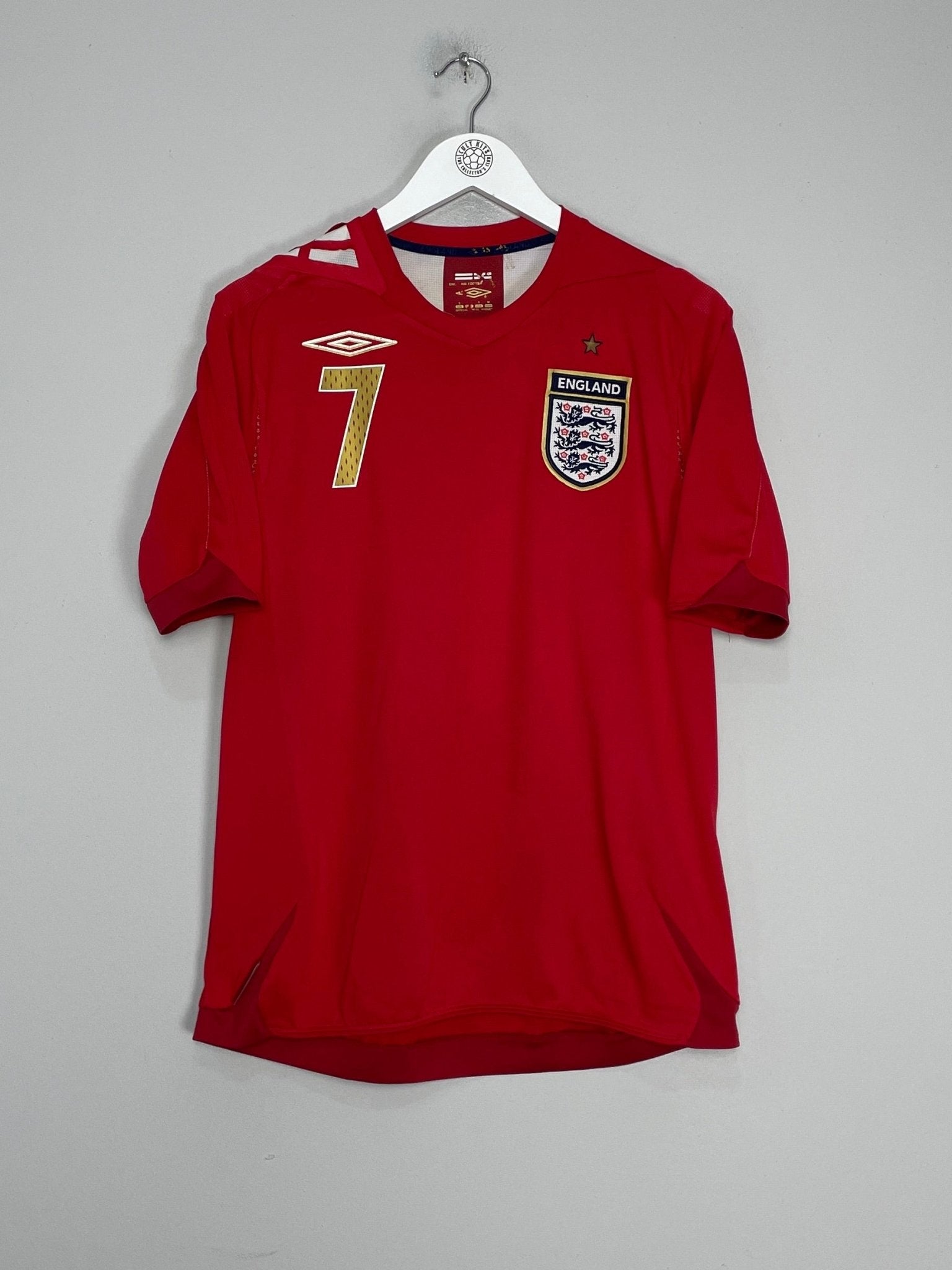 Shop 2006/08 ENGLAND BECKHAM #7 AWAY SHIRT (S) UMBRO, classic football shirts, vintage football shirts & retro soccer jerseys at Cult Kits