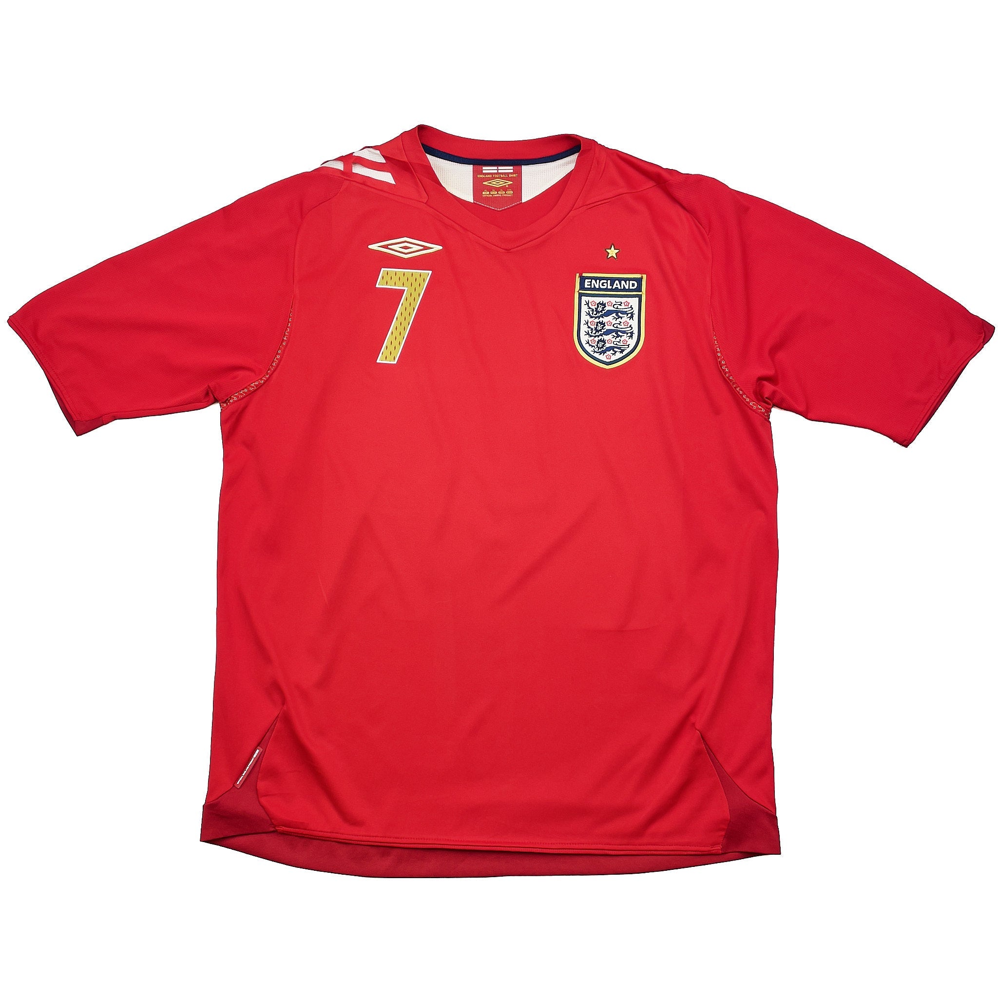 Buy 2006/08 England Beckham 7 Away Shirt (XL) Umbro ~ Free worldwide shipping available ~ Authentic Vintage Football Shirts from Cult Kits
