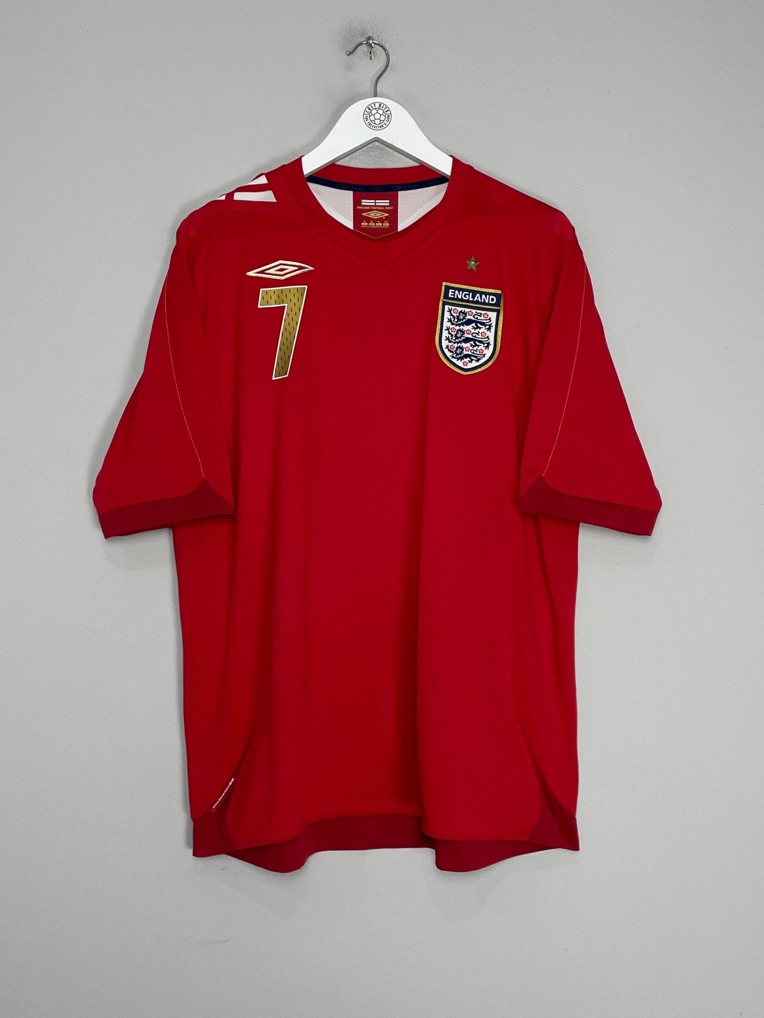 Shop 2006/08 ENGLAND BECKHAM #7 AWAY SHIRT (XL) UMBRO, classic football shirts, vintage football shirts & retro soccer jerseys at Cult Kits