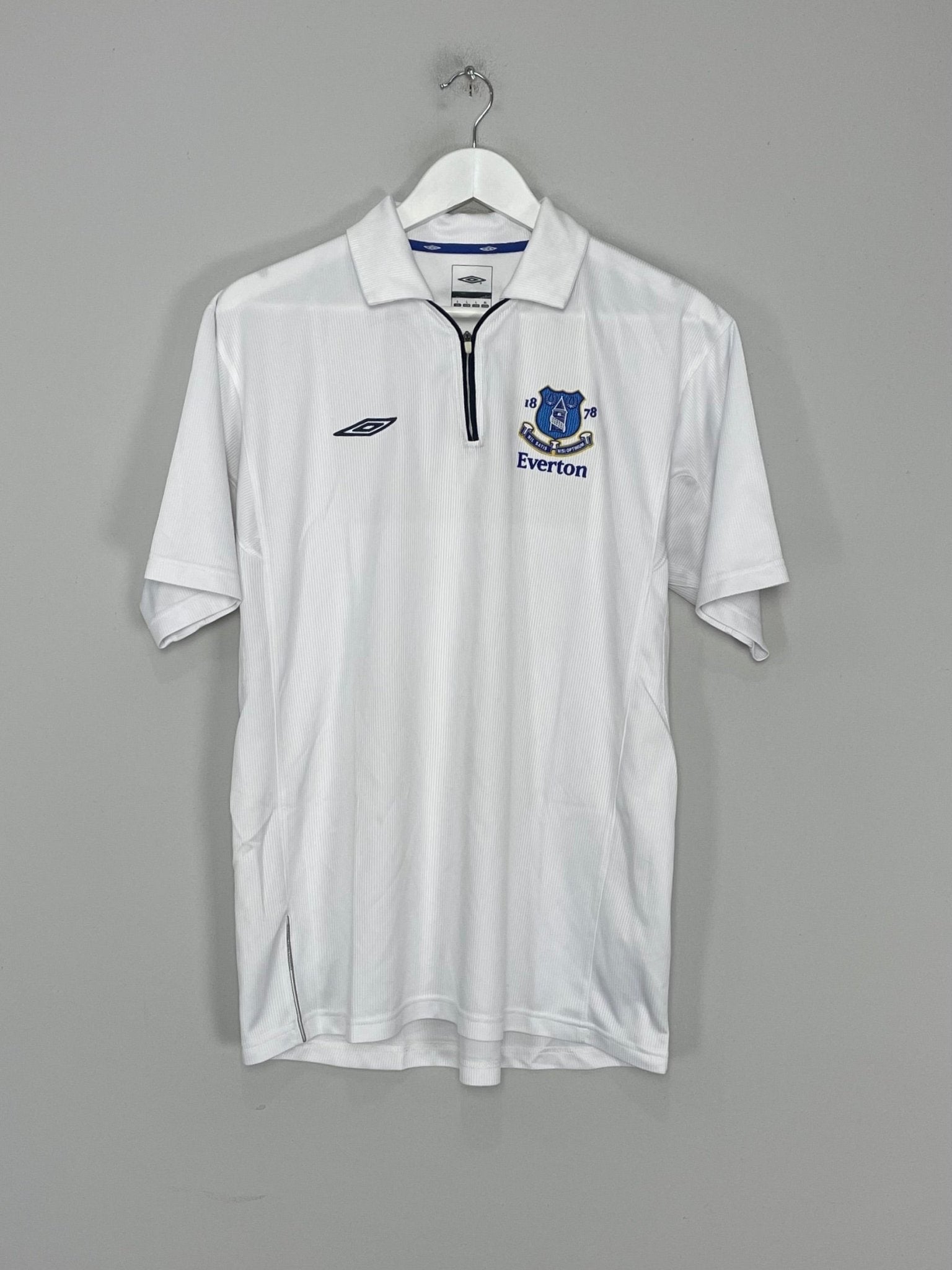 Shop 2006/08 EVERTON POLO SHIRT (L) UMBRO, classic football shirts, vintage football shirts & retro soccer jerseys at Cult Kits