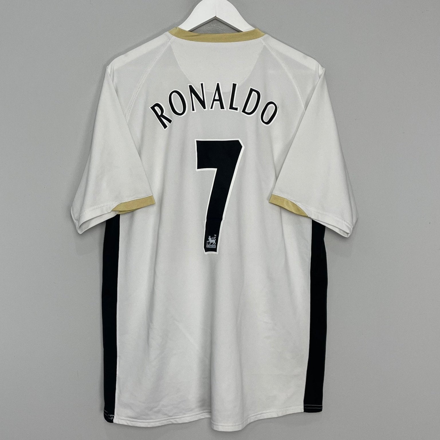 Shop 2006/08 MANCHESTER UNITED RONALDO #7 AWAY SHIRT (L) NIKE, classic football shirts, vintage football shirts & retro soccer jerseys at Cult Kits