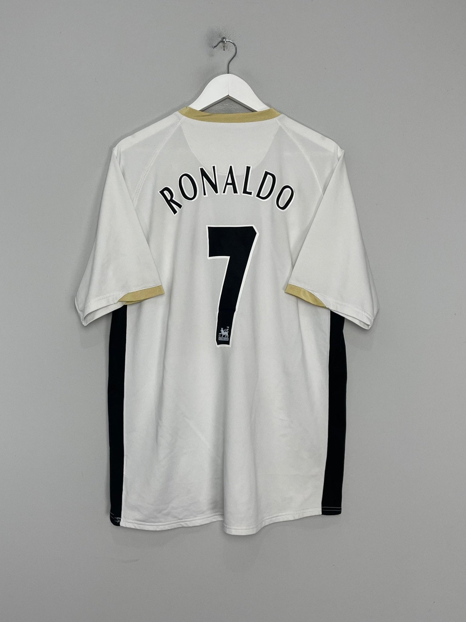 Shop 2006/08 MANCHESTER UNITED RONALDO #7 AWAY SHIRT (L) NIKE, classic football shirts, vintage football shirts & retro soccer jerseys at Cult Kits