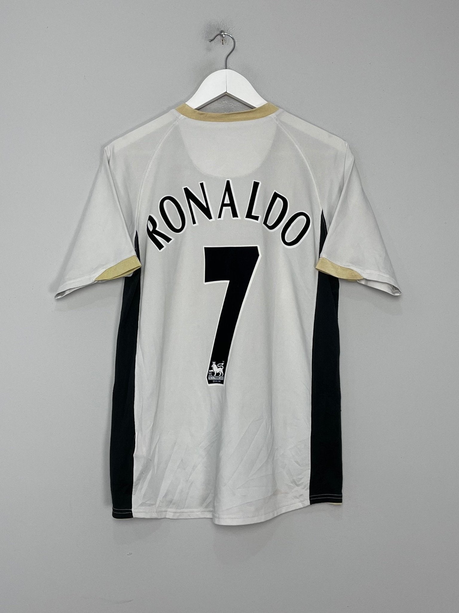 Shop 2006/08 MANCHESTER UNITED RONALDO #7 AWAY SHIRT (M) NIKE, classic football shirts, vintage football shirts & retro soccer jerseys at Cult Kits