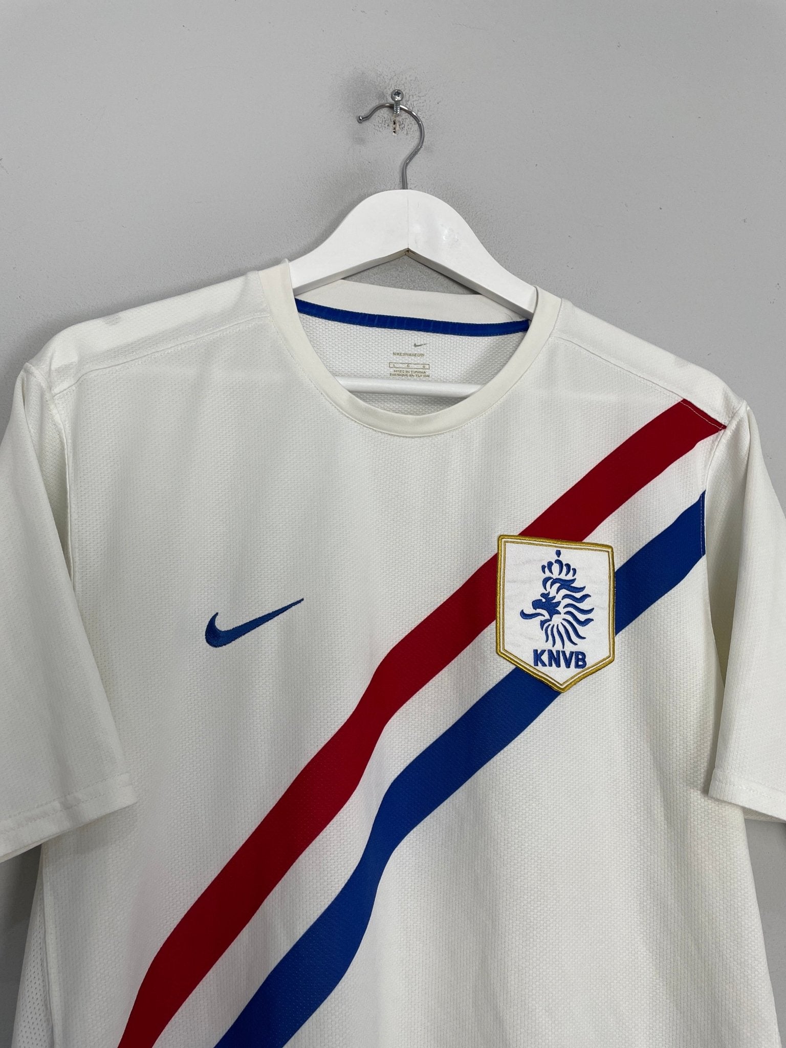 Shop 2006/08 NETHERLANDS AWAY SHIRT (L) NIKE, classic football shirts, vintage football shirts & retro soccer jerseys at Cult Kits