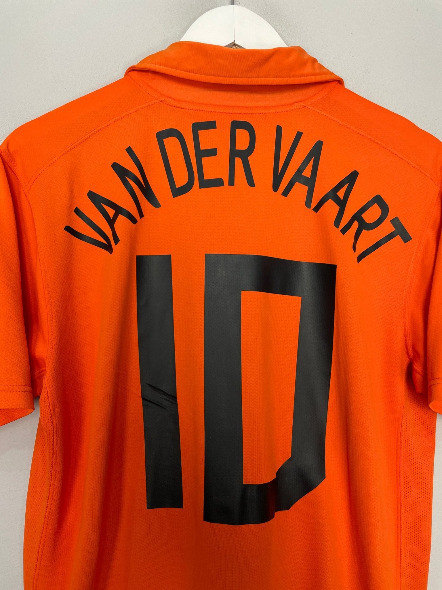 Shop 2006/08 NETHERLANDS VAN DER VAART #10 HOME SHIRT (M) NIKE, classic football shirts, vintage football shirts & retro soccer jerseys at Cult Kits