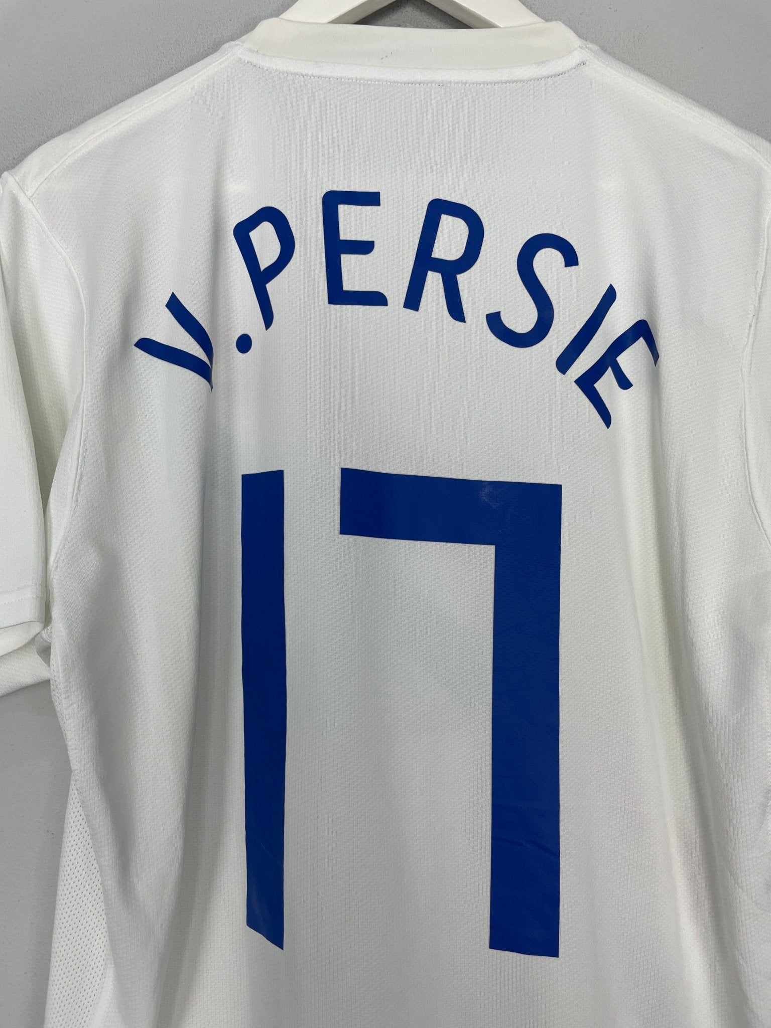 Shop 2006/08 NETHERLANDS V.PERSIE #17 AWAY SHIRT (M) NIKE, classic football shirts, vintage football shirts & retro soccer jerseys at Cult Kits