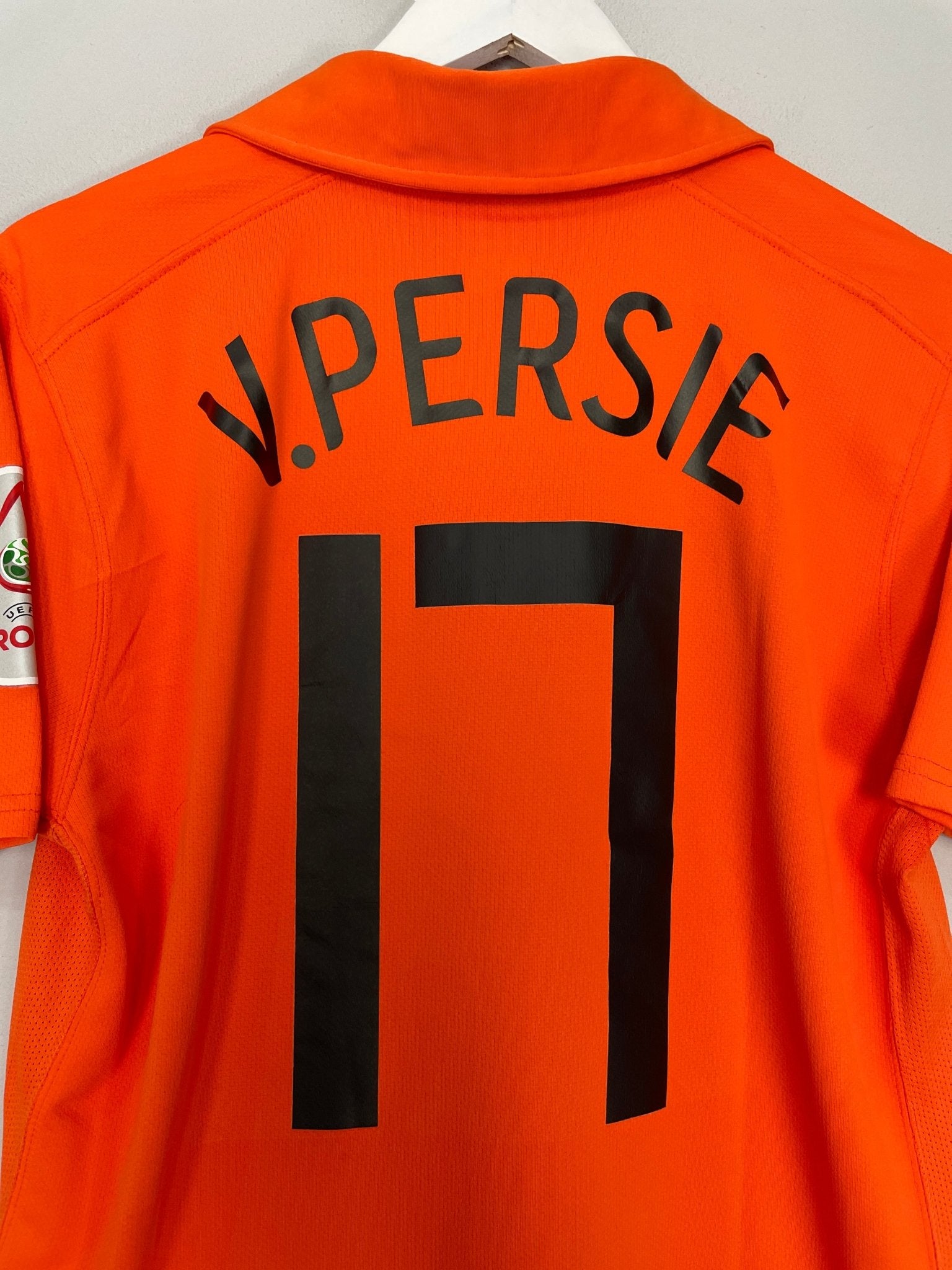 Shop 2006/08 NETHERLANDS V.PERSIE #17 HOME SHIRT (M) NIKE, classic football shirts, vintage football shirts & retro soccer jerseys at Cult Kits