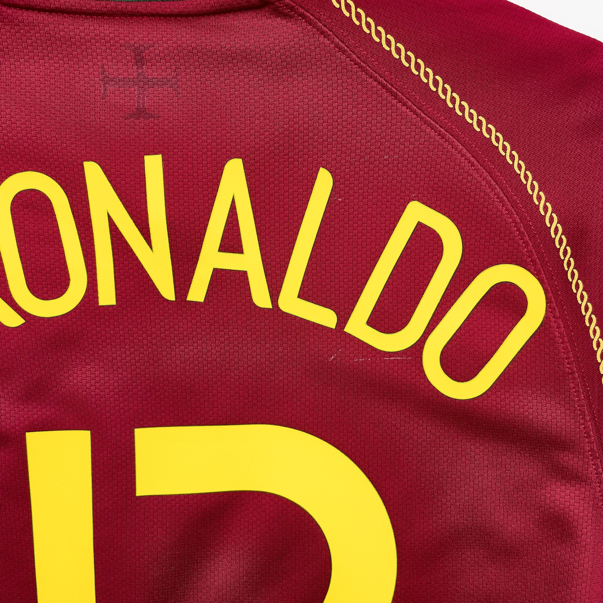 Buy 2006/08 Portugal C.Ronaldo 17 Home Shirt (S) Nike ~ Free worldwide shipping ~ Authentic Vintage Football Shirts from Cult Kits