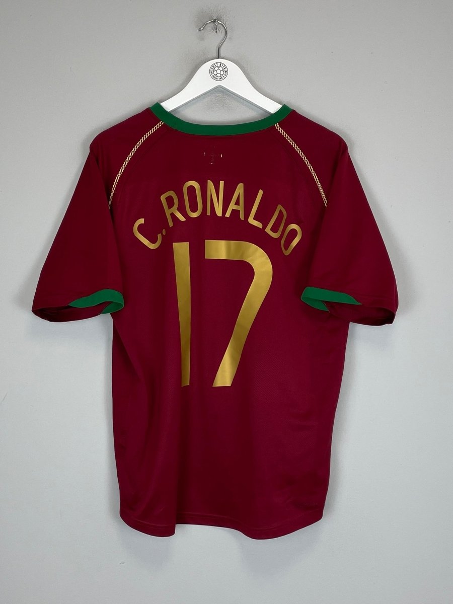 2006/08 PORTUGAL C.RONALDO 17 HOME SHIRT (S) NIKE - Cult Kits - Small - Buy Vintage Football Shirts, Authentic Retro Football Shirts For Sale, Classic Football Shirts & Soccer Jersey