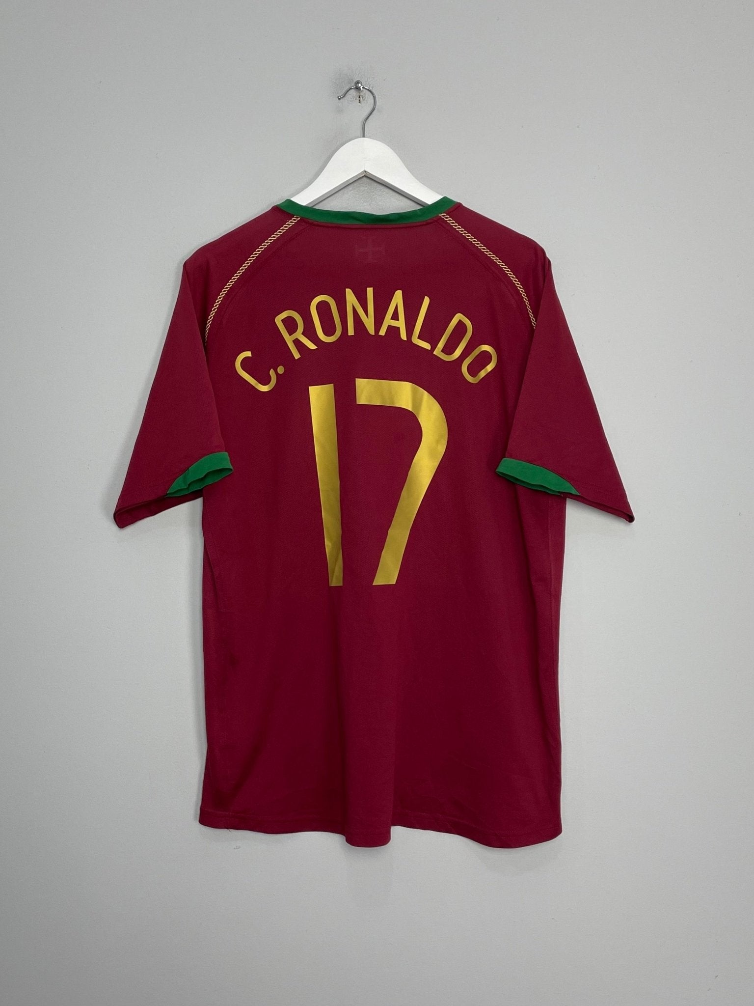 Shop 2006/08 PORTUGAL C.RONALDO #17 HOME SHIRT (XL) NIKE, classic football shirts, vintage football shirts & retro soccer jerseys at Cult Kits