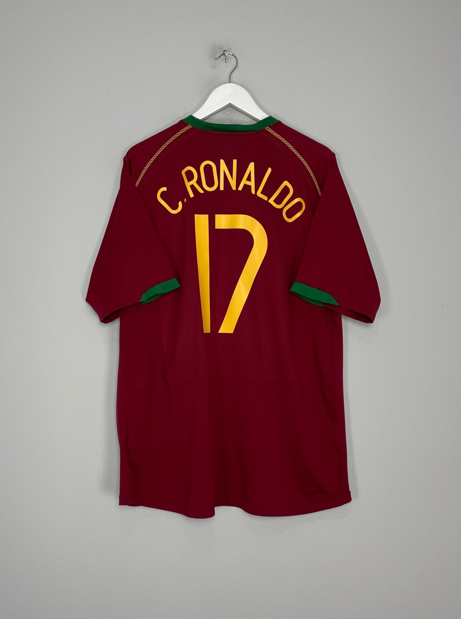 Shop 2006/08 PORTUGAL C.RONALDO #17 HOME SHIRT (XL) NIKE, classic football shirts, vintage football shirts & retro soccer jerseys at Cult Kits