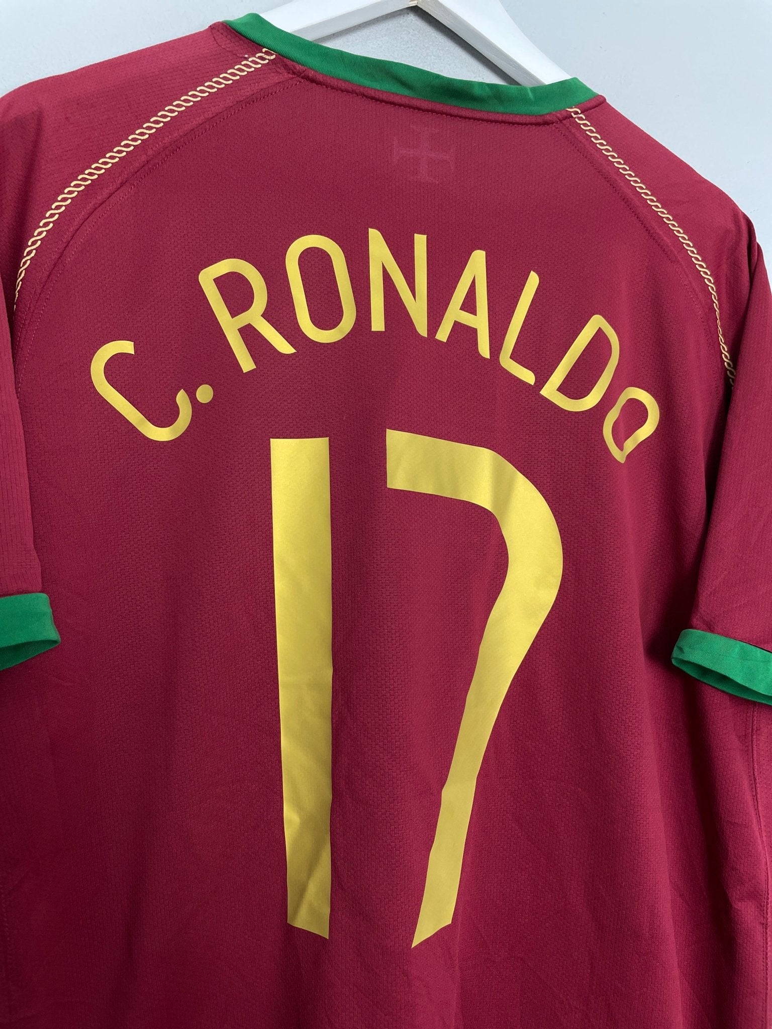 Shop 2006/08 PORTUGAL C.RONALDO #17 HOME SHIRT (XL) NIKE, classic football shirts, vintage football shirts & retro soccer jerseys at Cult Kits