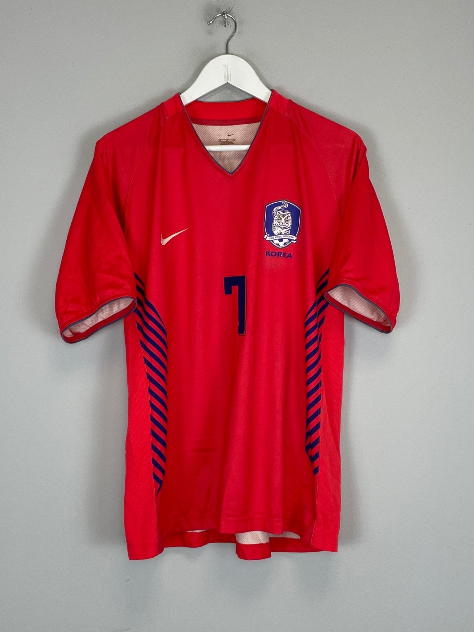 Shop 2006/08 SOUTH KOREA JI SUNG #7 HOME SHIRT (XL) NIKE, classic football shirts, vintage football shirts & retro soccer jerseys at Cult Kits