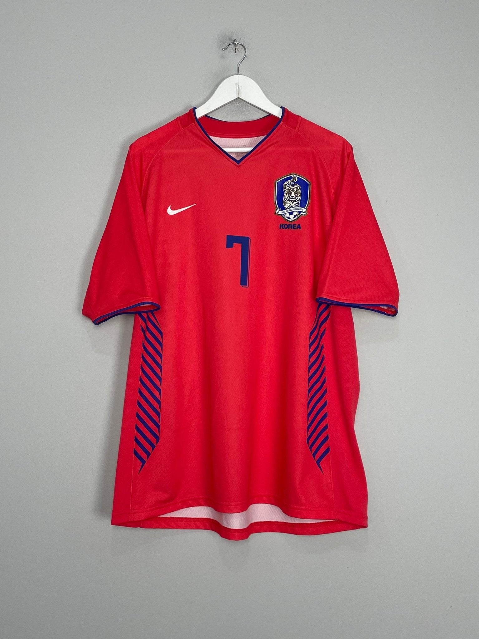 Shop 2006/08 SOUTH KOREA JISUNG #7 HOME SHIRT (XL) NIKE, classic football shirts, vintage football shirts & retro soccer jerseys at Cult Kits