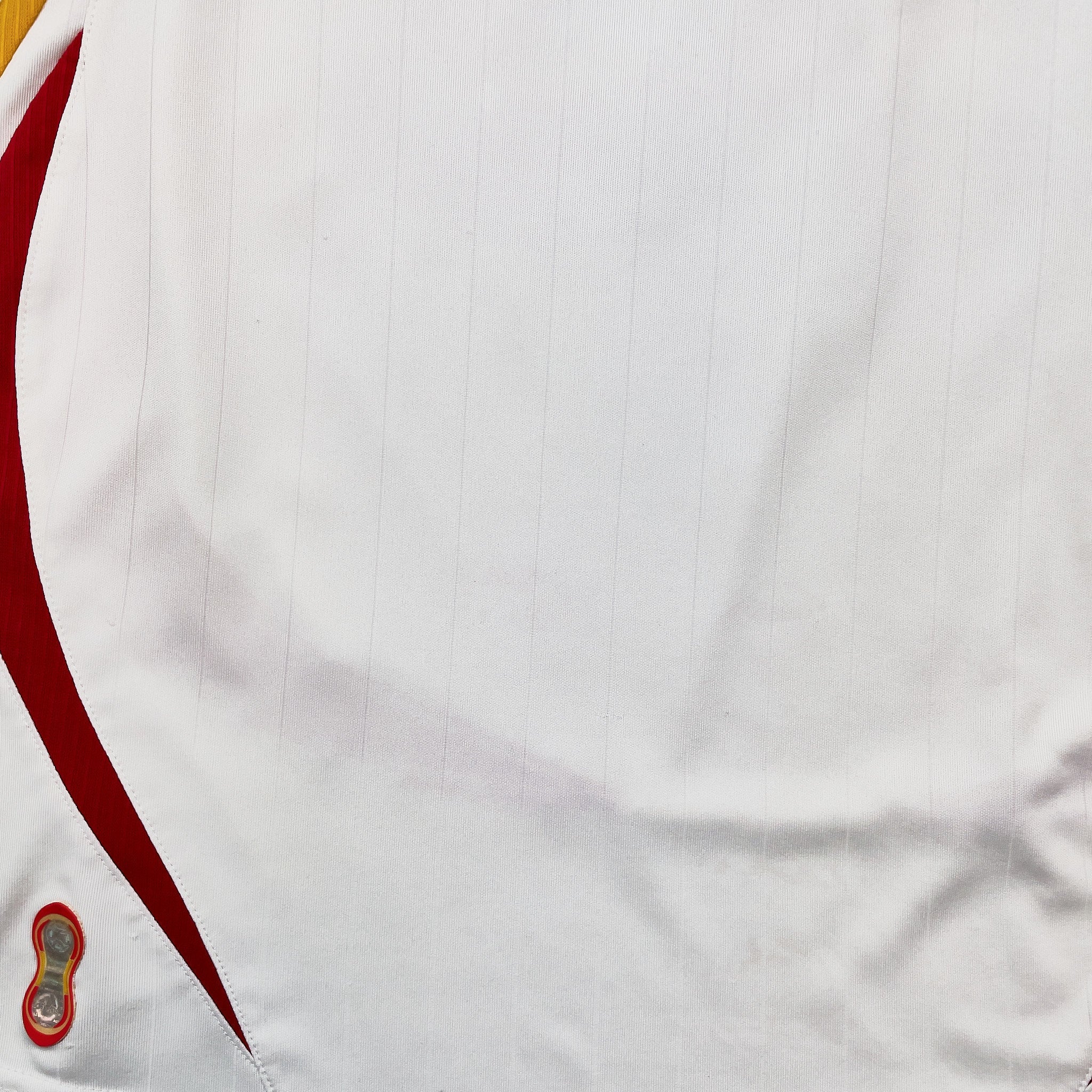 Buy 2006/08 Spain A.Iniesta 16 Away Shirt (M) Adidas ~ Free worldwide shipping ~ Authentic Vintage Football Shirts from Cult Kits