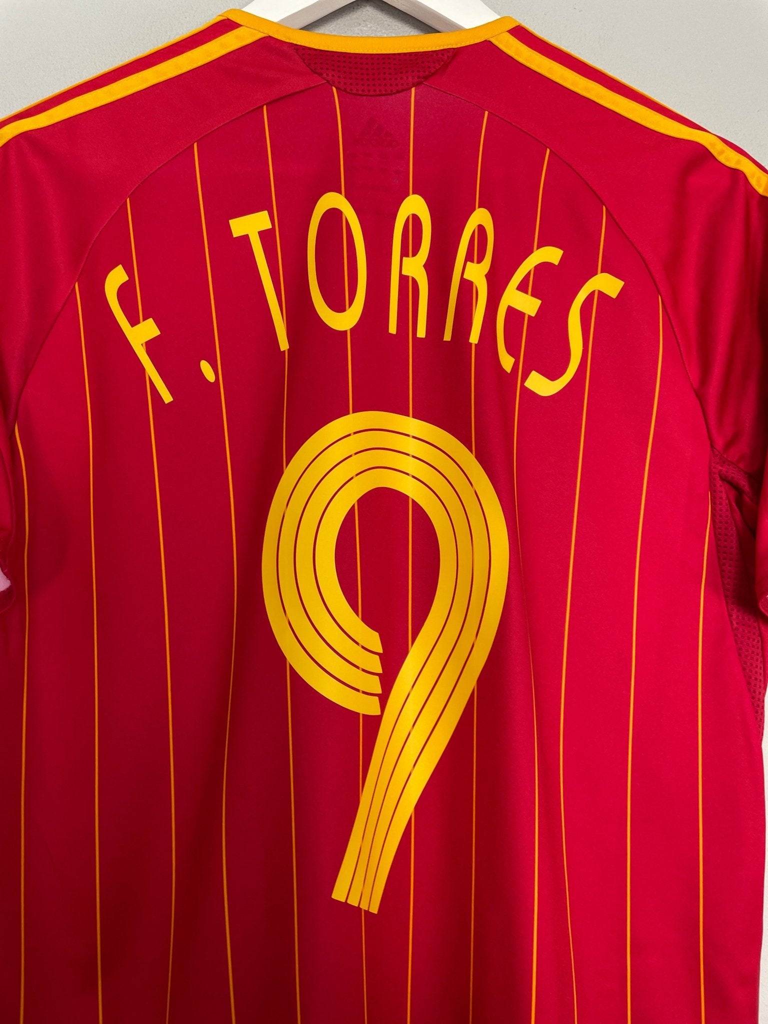 Shop 2006/08 SPAIN TORRES #9 HOME SHIRT (S) ADIDAS, classic football shirts, vintage football shirts & retro soccer jerseys at Cult Kits