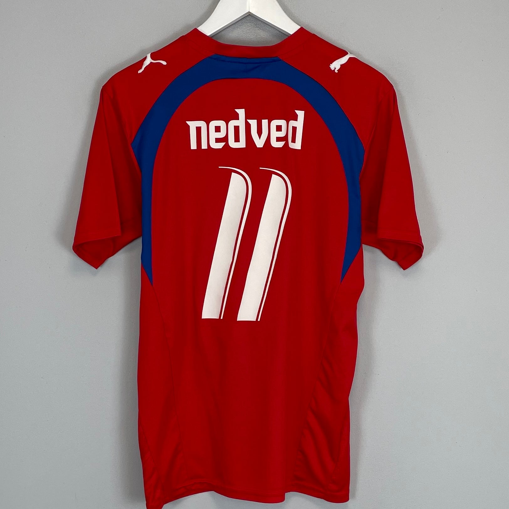 Shop 2006/07 CZECH REPUBLIC NEDVED #11 HOME SHIRT (S) PUMA, classic football shirts, vintage football shirts & retro soccer jerseys at Cult Kits
