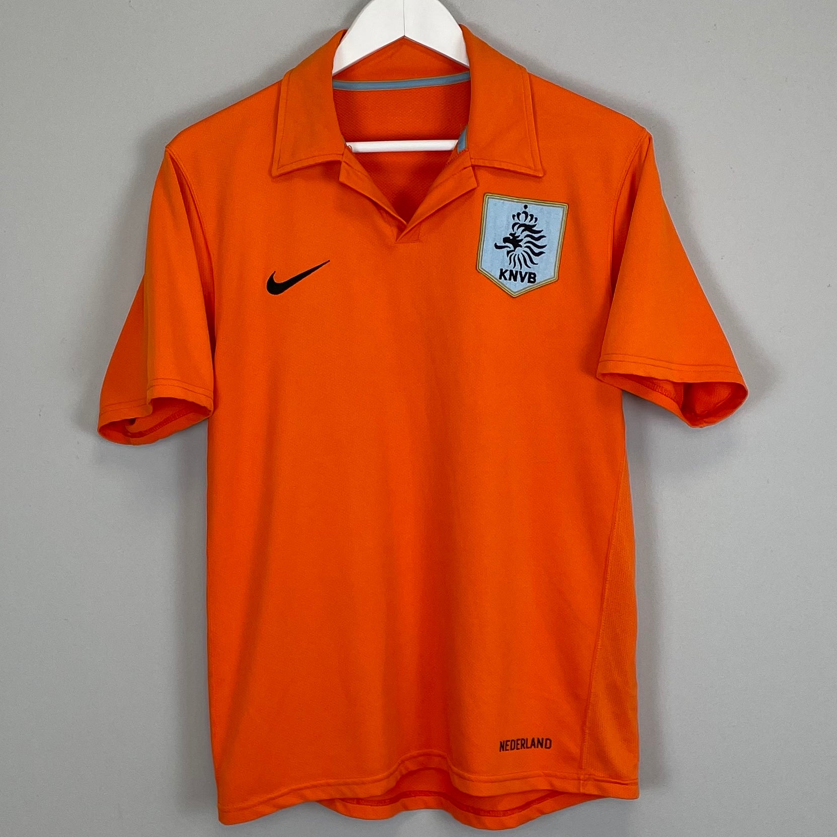 Shop 2006/07 NETHERLANDS HOME SHIRT (M) NIKE, classic football shirts, vintage football shirts & retro soccer jerseys at Cult Kits