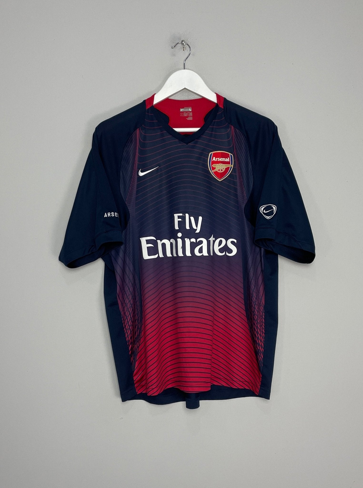 Shop 2007/08 ARSENAL TRAINING SHIRT (L) NIKE, classic football shirts, vintage football shirts & retro soccer jerseys at Cult Kits