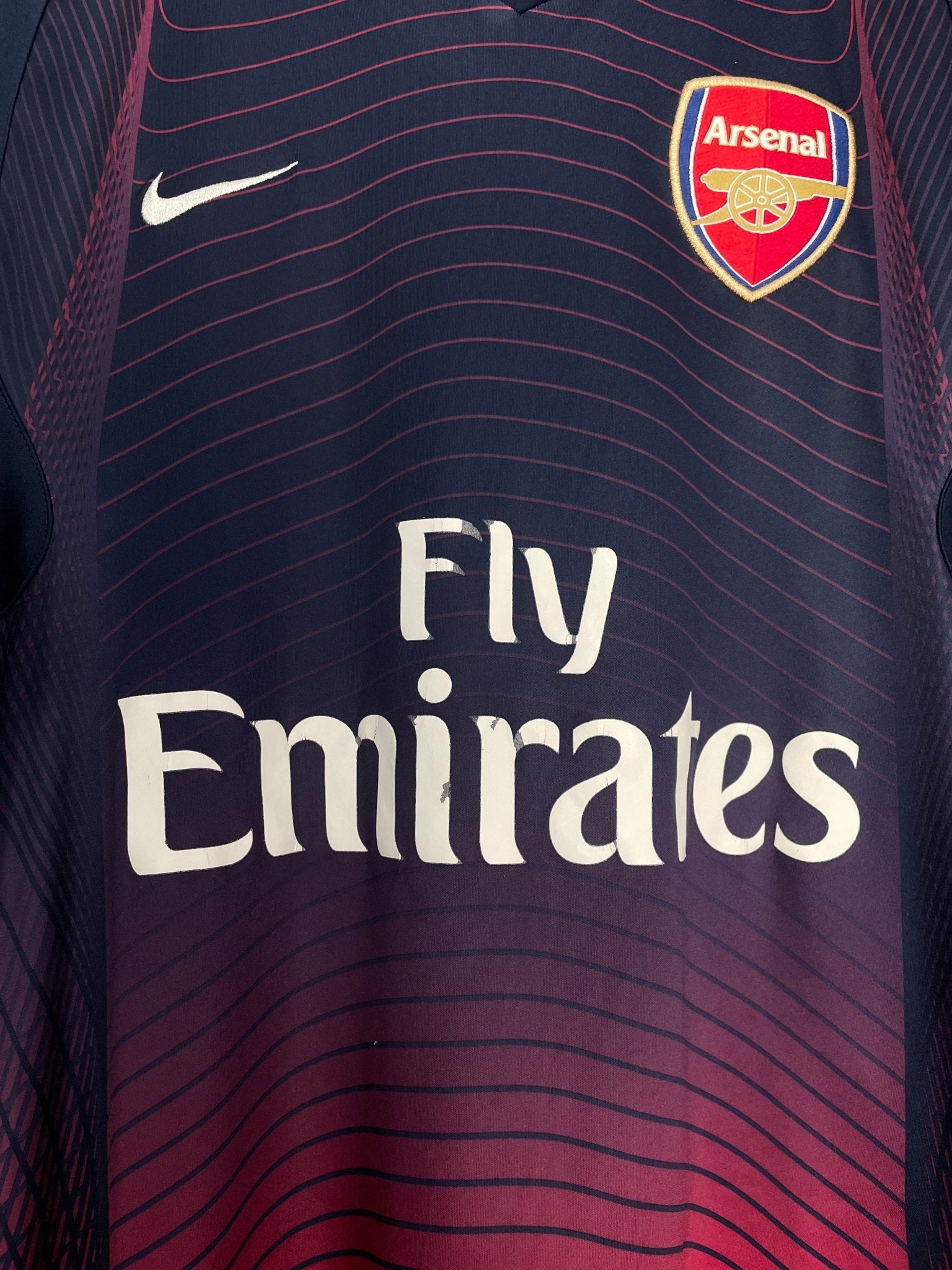 Shop 2007/08 ARSENAL TRAINING SHIRT (L) NIKE, classic football shirts, vintage football shirts & retro soccer jerseys at Cult Kits